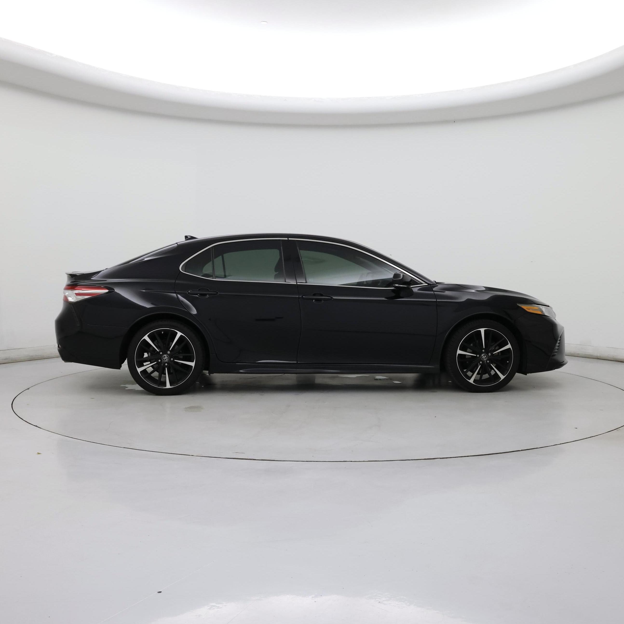 Thumbnail: 2019 Toyota Camry - 7