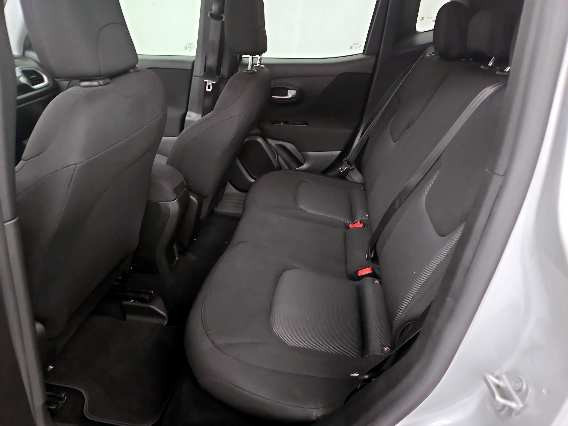 Thumbnail: 2020 Jeep Renegade - 19
