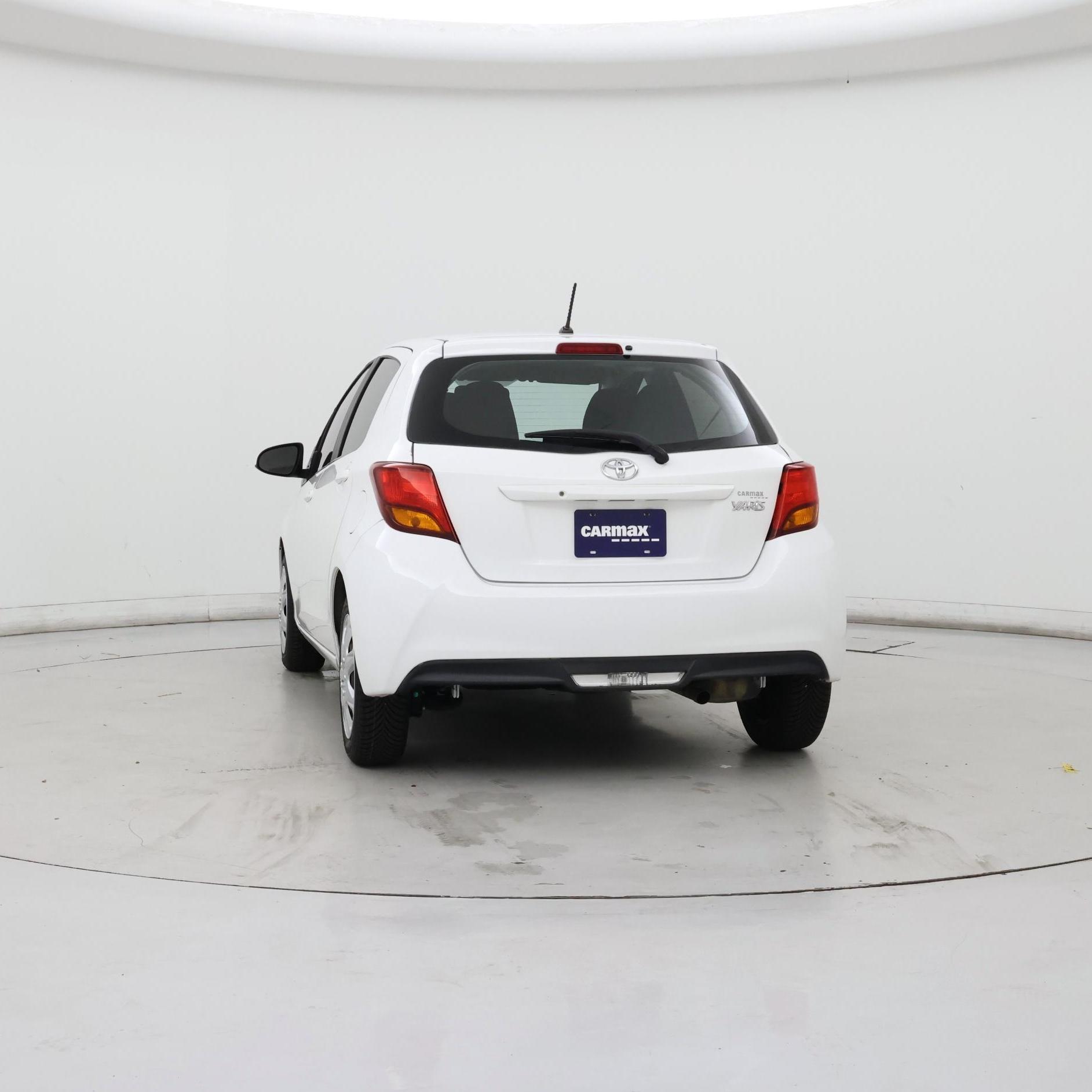 Thumbnail: 2015 Toyota Yaris - 6