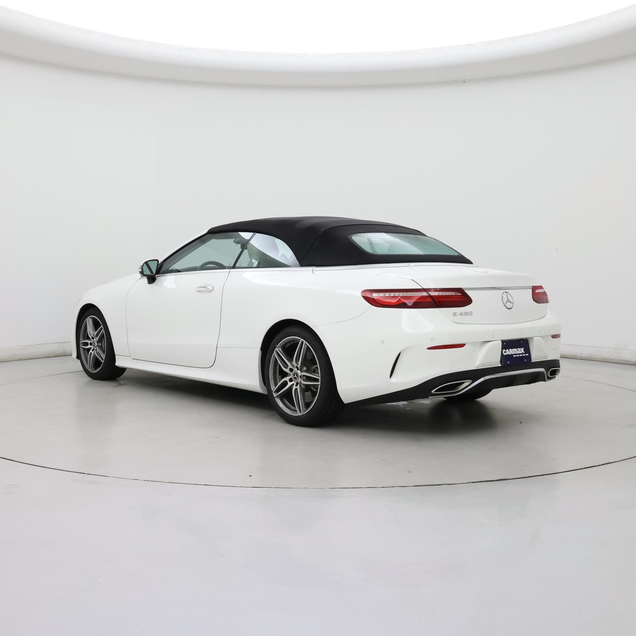 Thumbnail: 2019 Mercedes-Benz E-Class - 2
