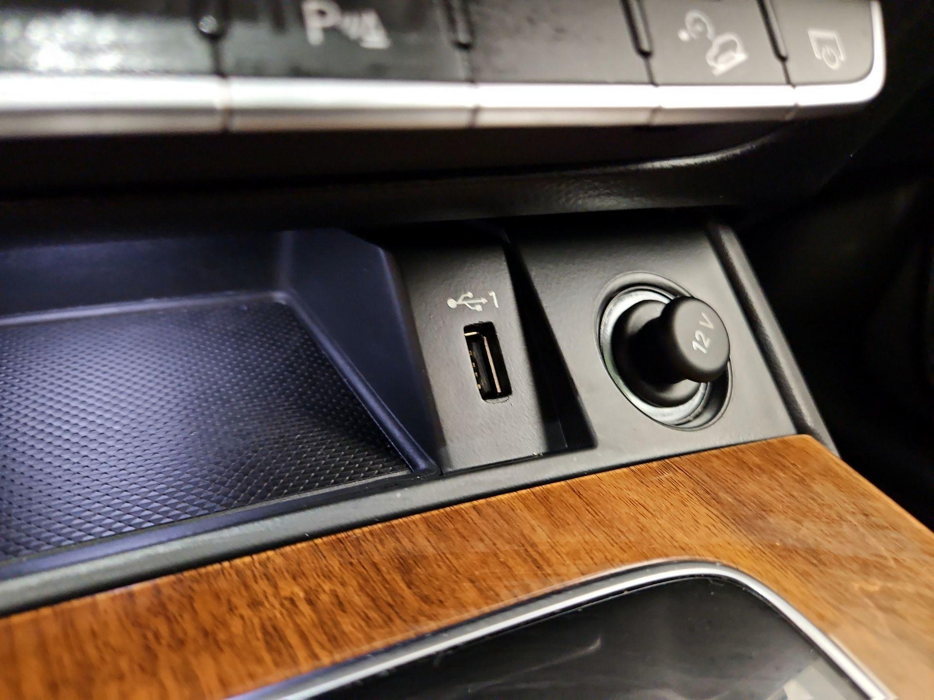 Thumbnail: 2022 Audi Q5 - 19