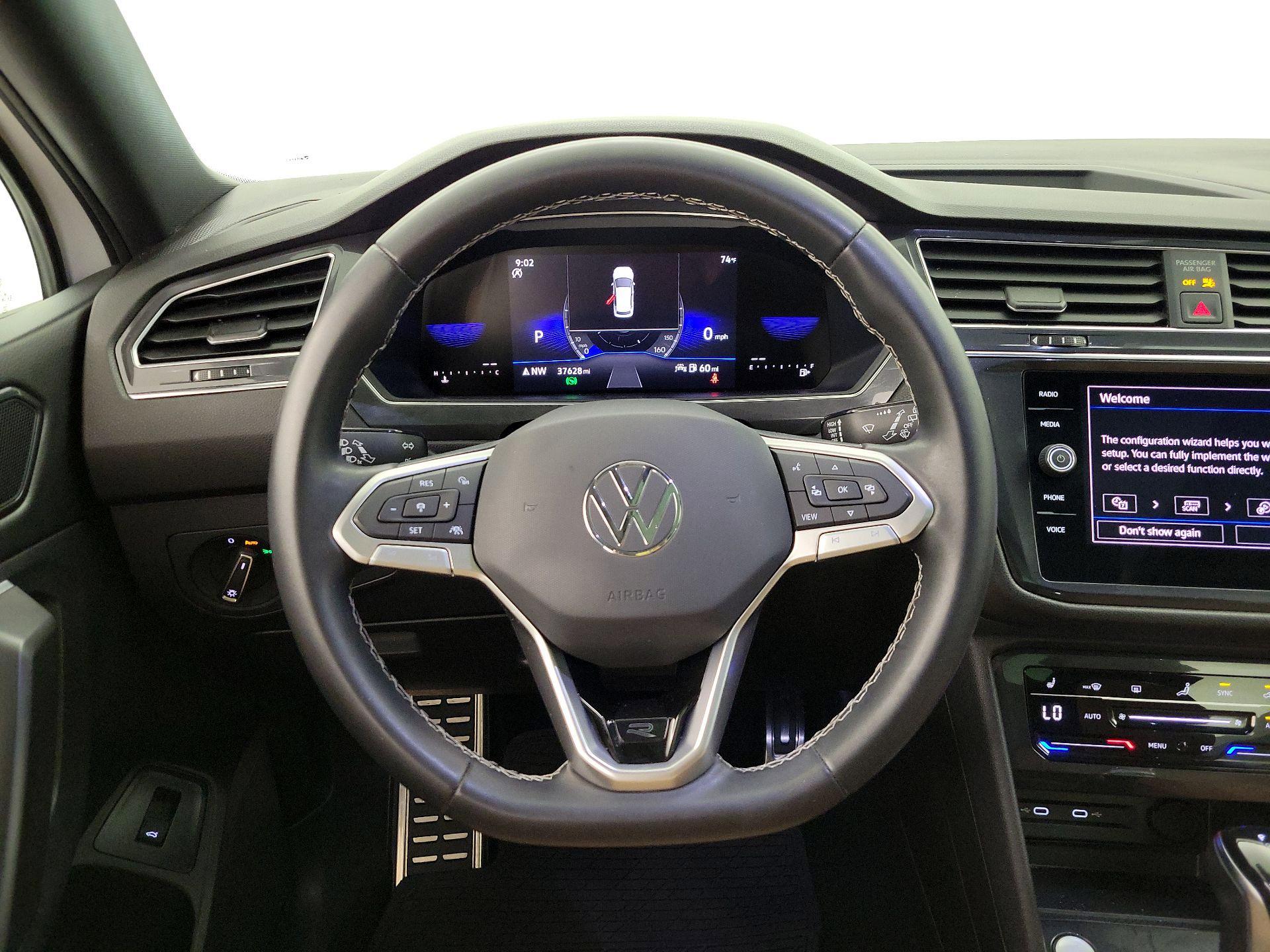 Thumbnail: 2023 Volkswagen Tiguan - 10