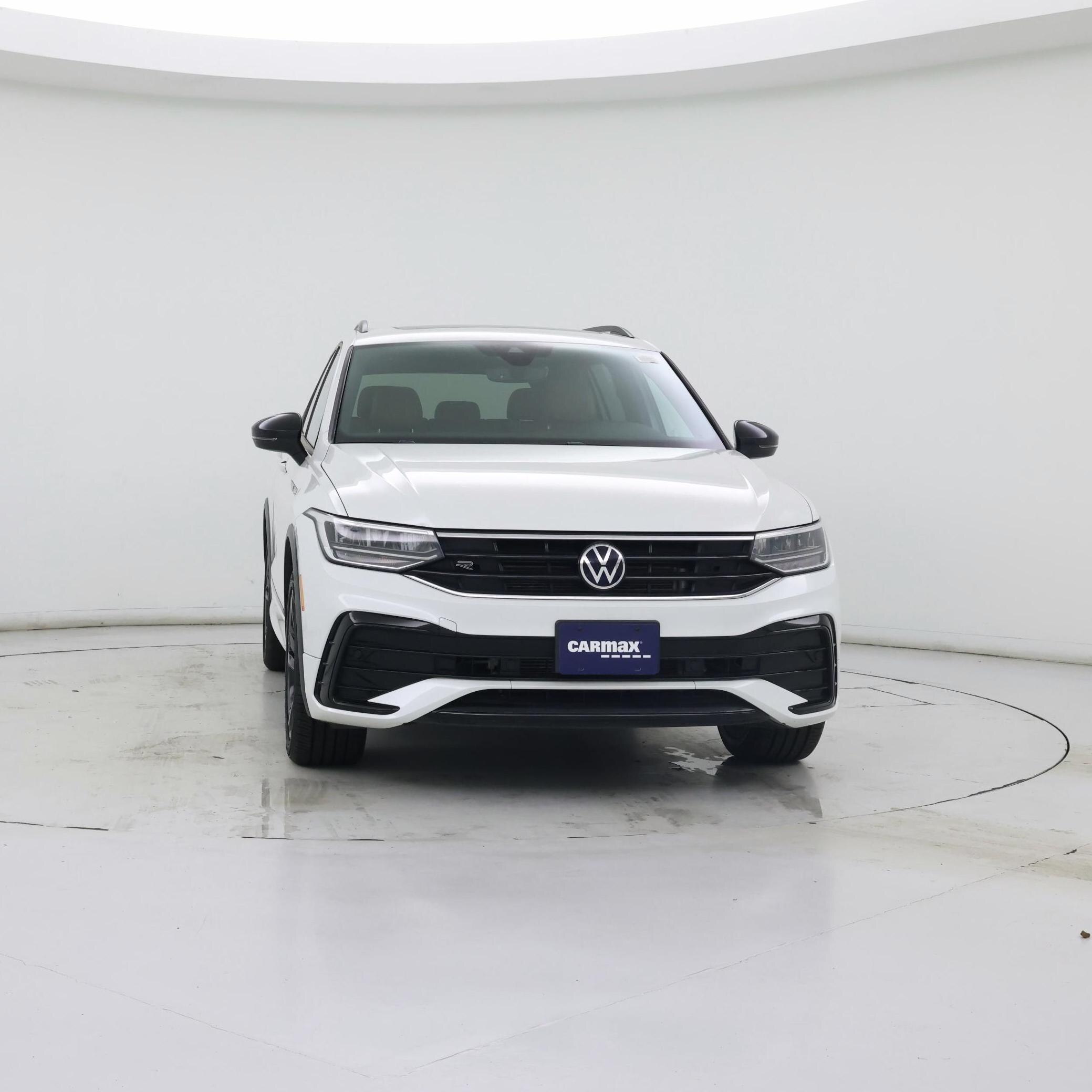 Thumbnail: 2023 Volkswagen Tiguan - 5