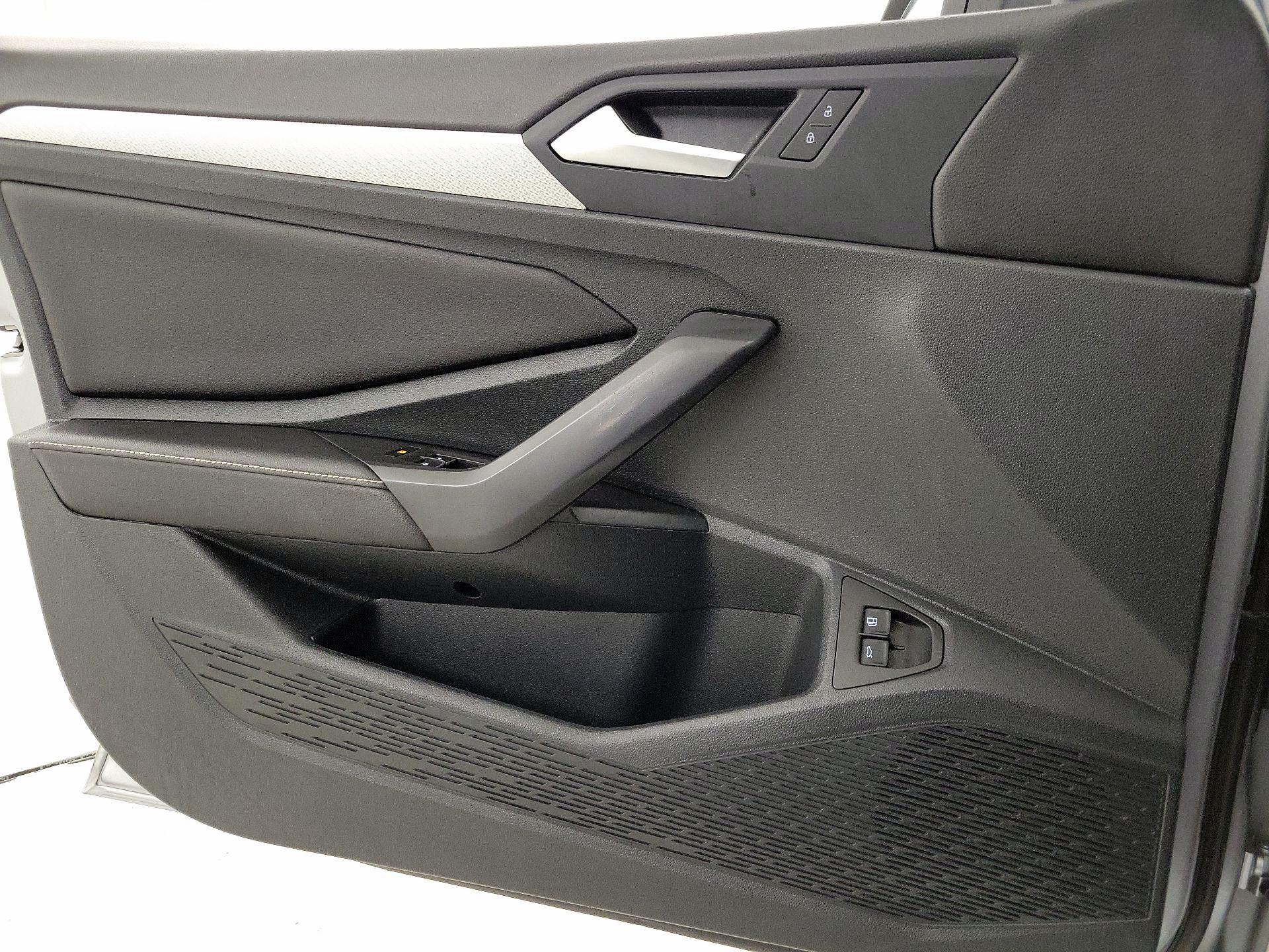 Thumbnail: 2023 Volkswagen Jetta - 12