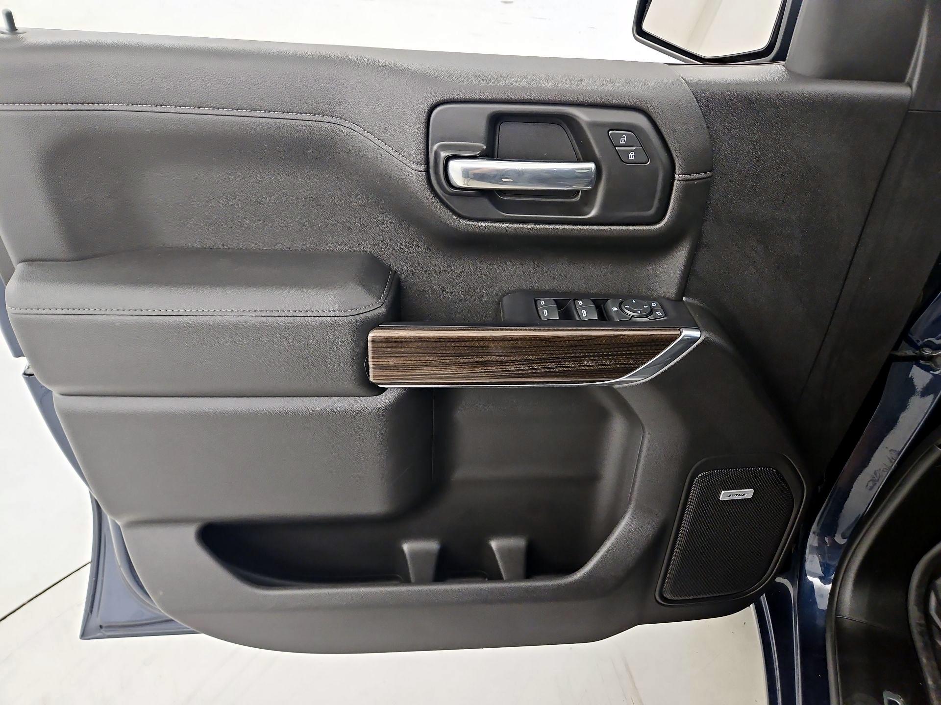 Thumbnail: 2020 Chevrolet Silverado 1500 - 12
