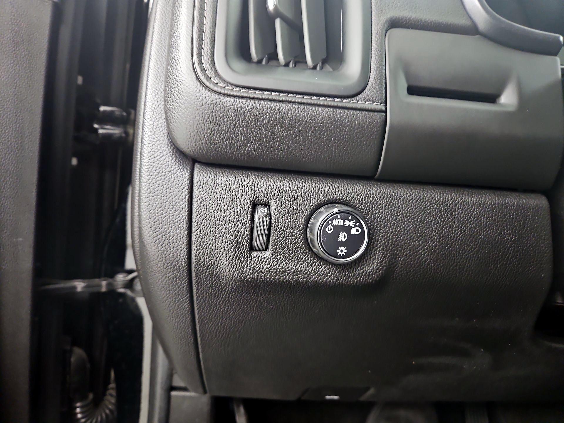 Thumbnail: 2016 GMC Canyon - 13