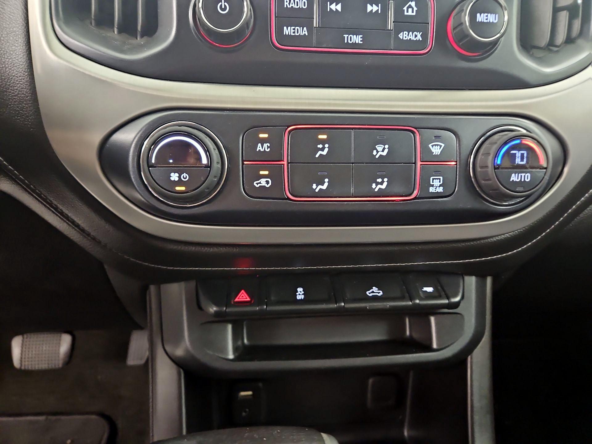 Thumbnail: 2016 GMC Canyon - 16