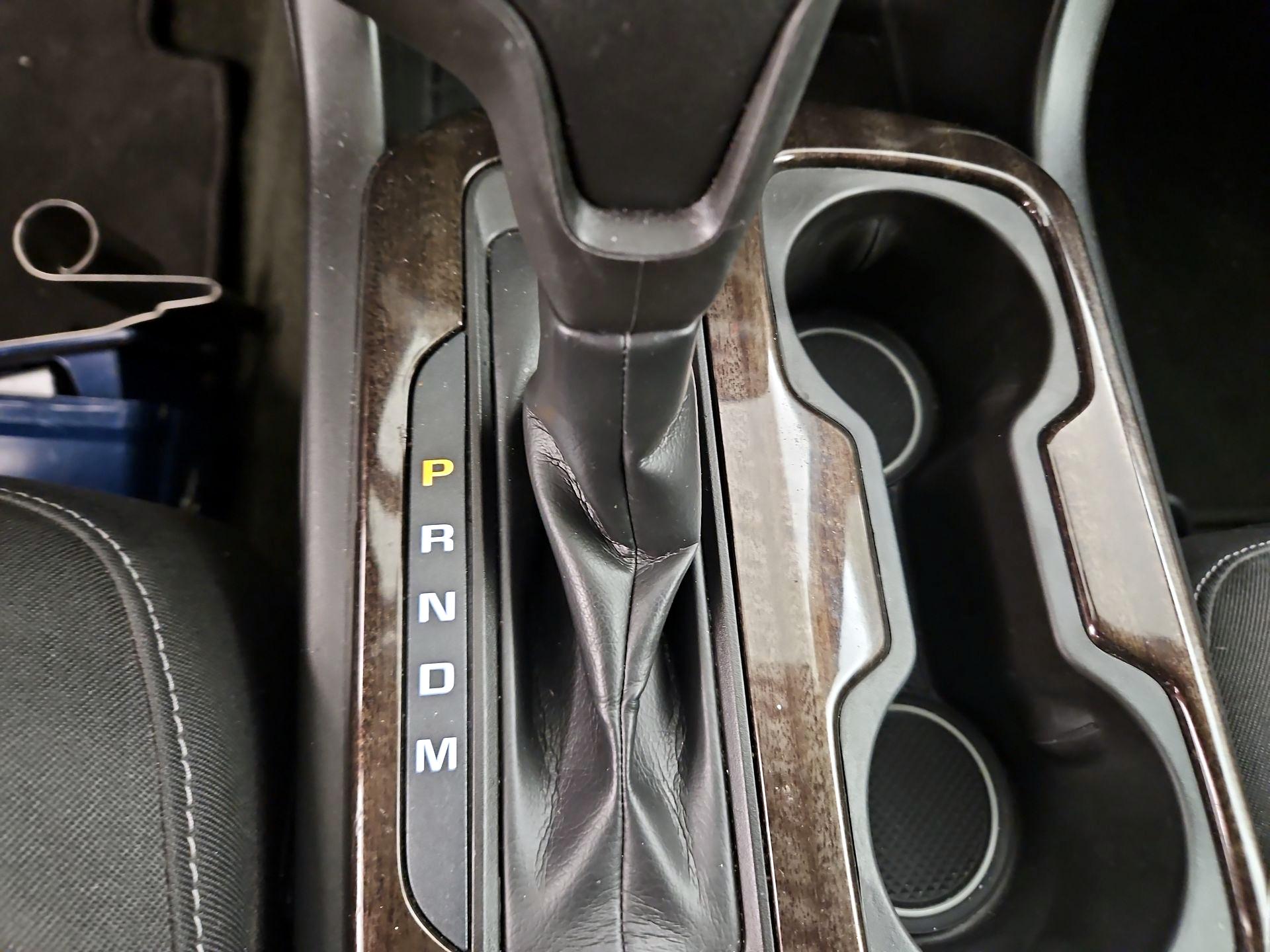 Thumbnail: 2016 GMC Canyon - 17