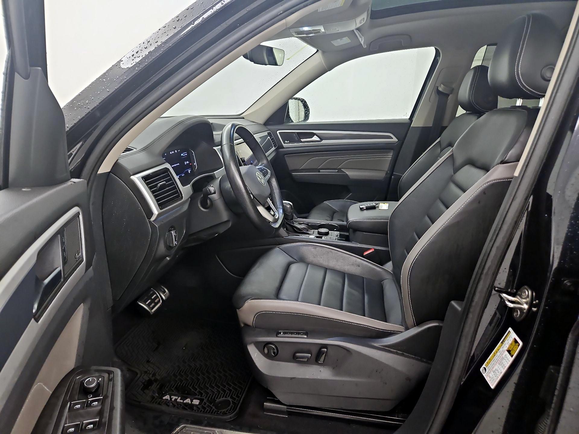 Thumbnail: 2022 Volkswagen Atlas - 11