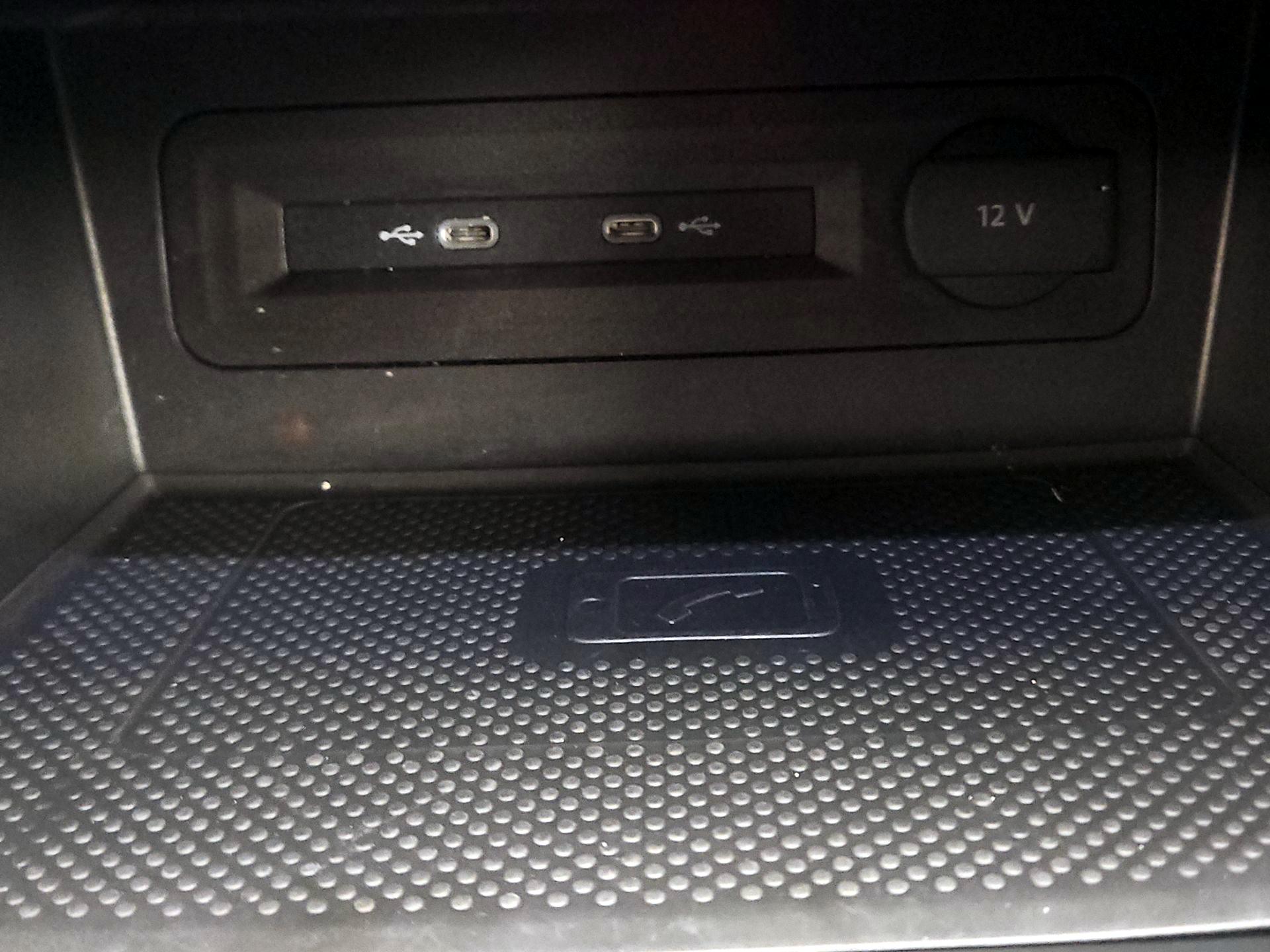 Thumbnail: 2022 Volkswagen Atlas - 19