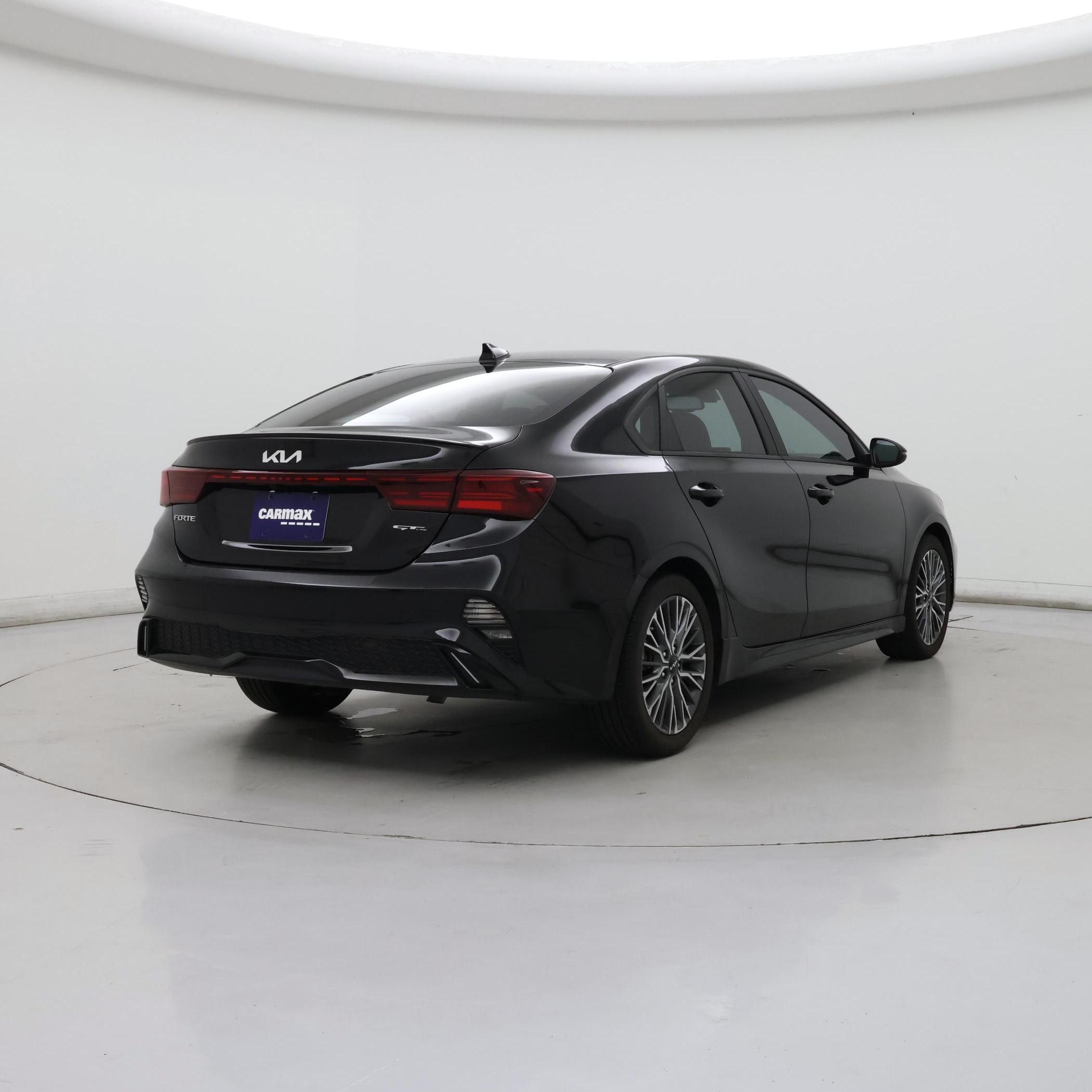Thumbnail: 2022 Kia Forte - 8