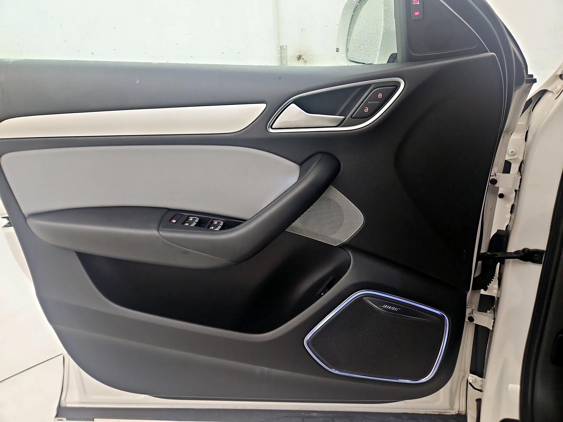 Thumbnail: 2018 Audi Q3 - 12