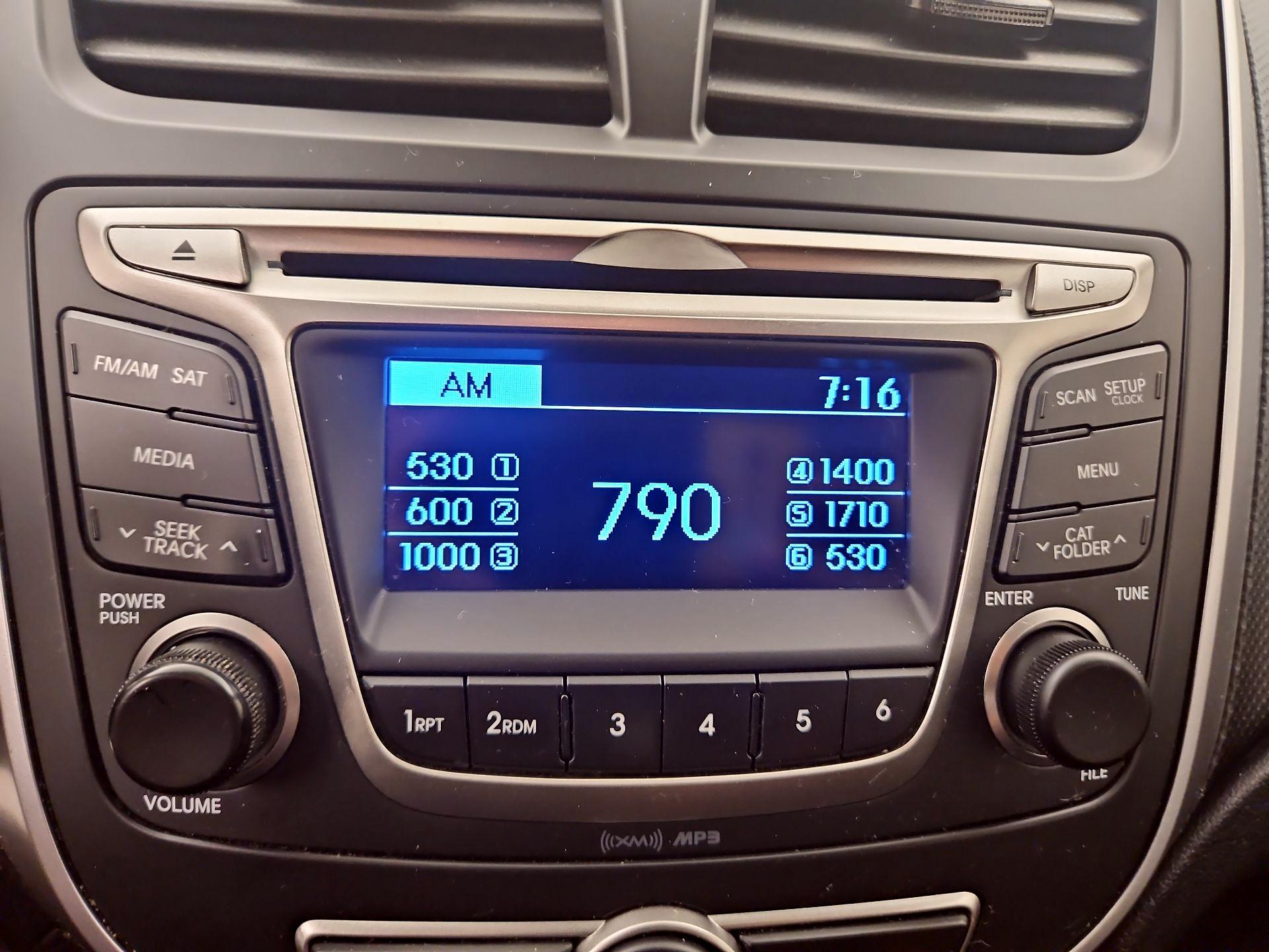 Thumbnail: 2015 Hyundai Accent - 14