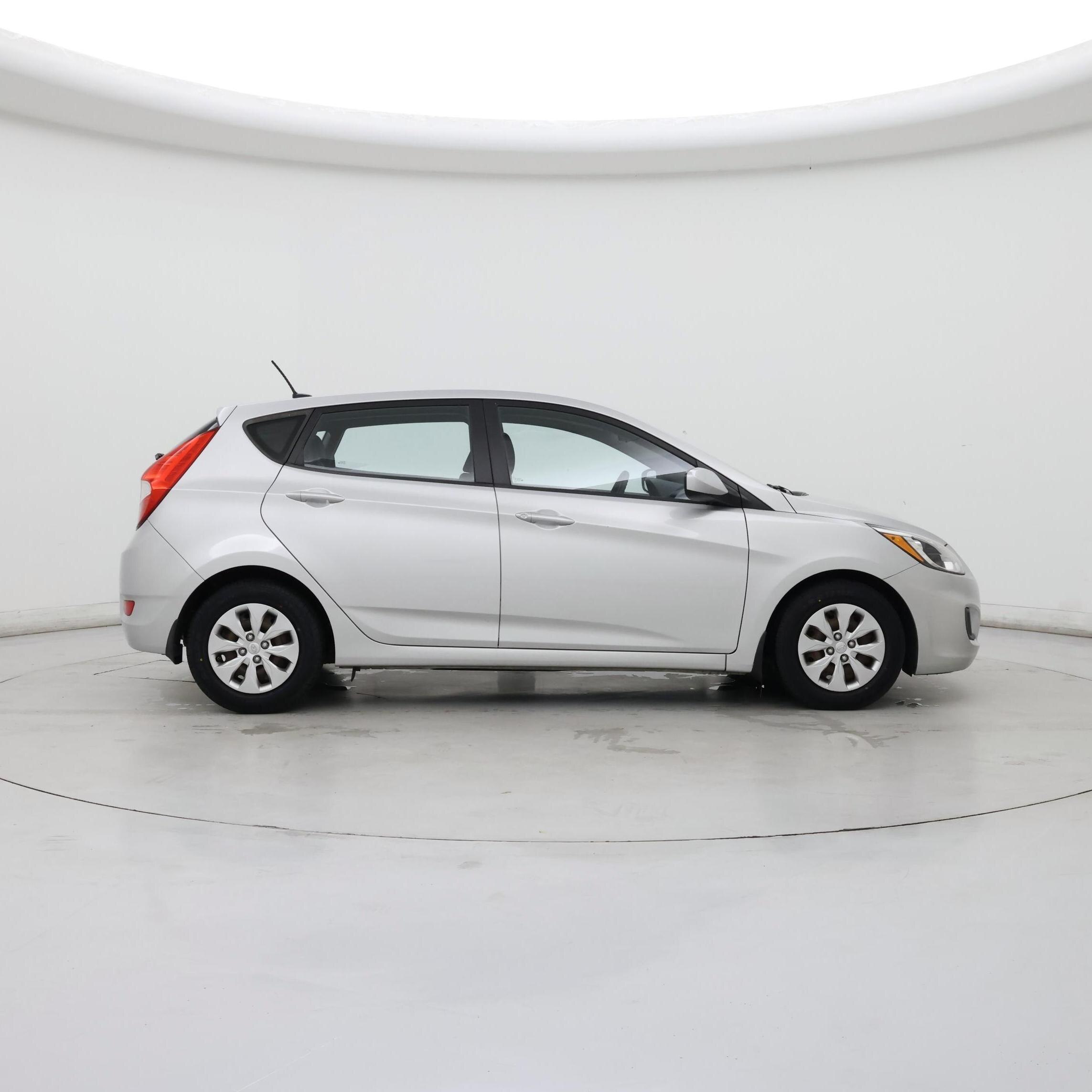 Thumbnail: 2015 Hyundai Accent - 7