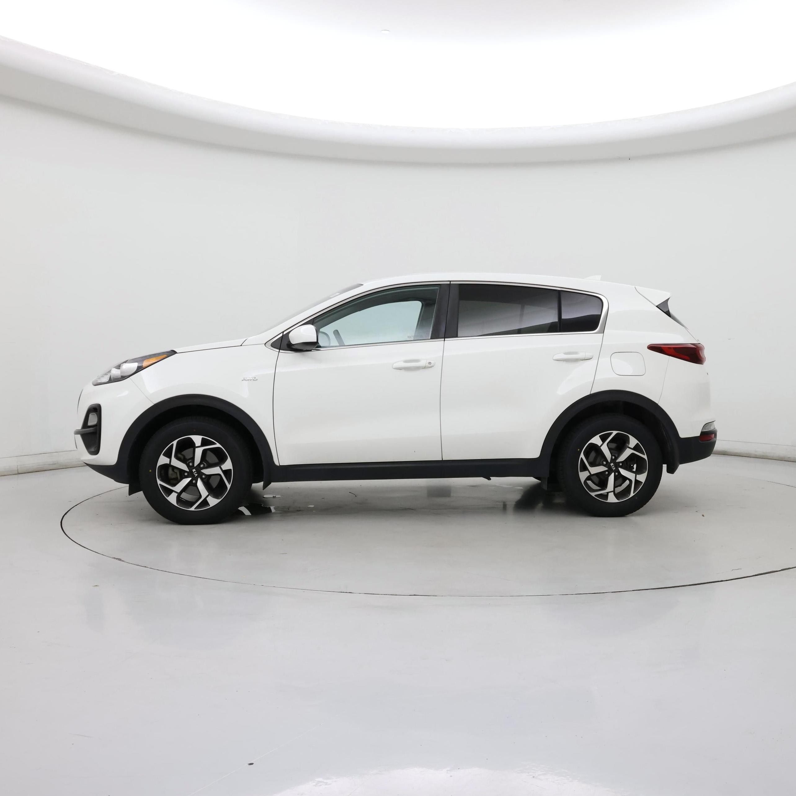 Thumbnail: 2020 Kia Sportage - 3