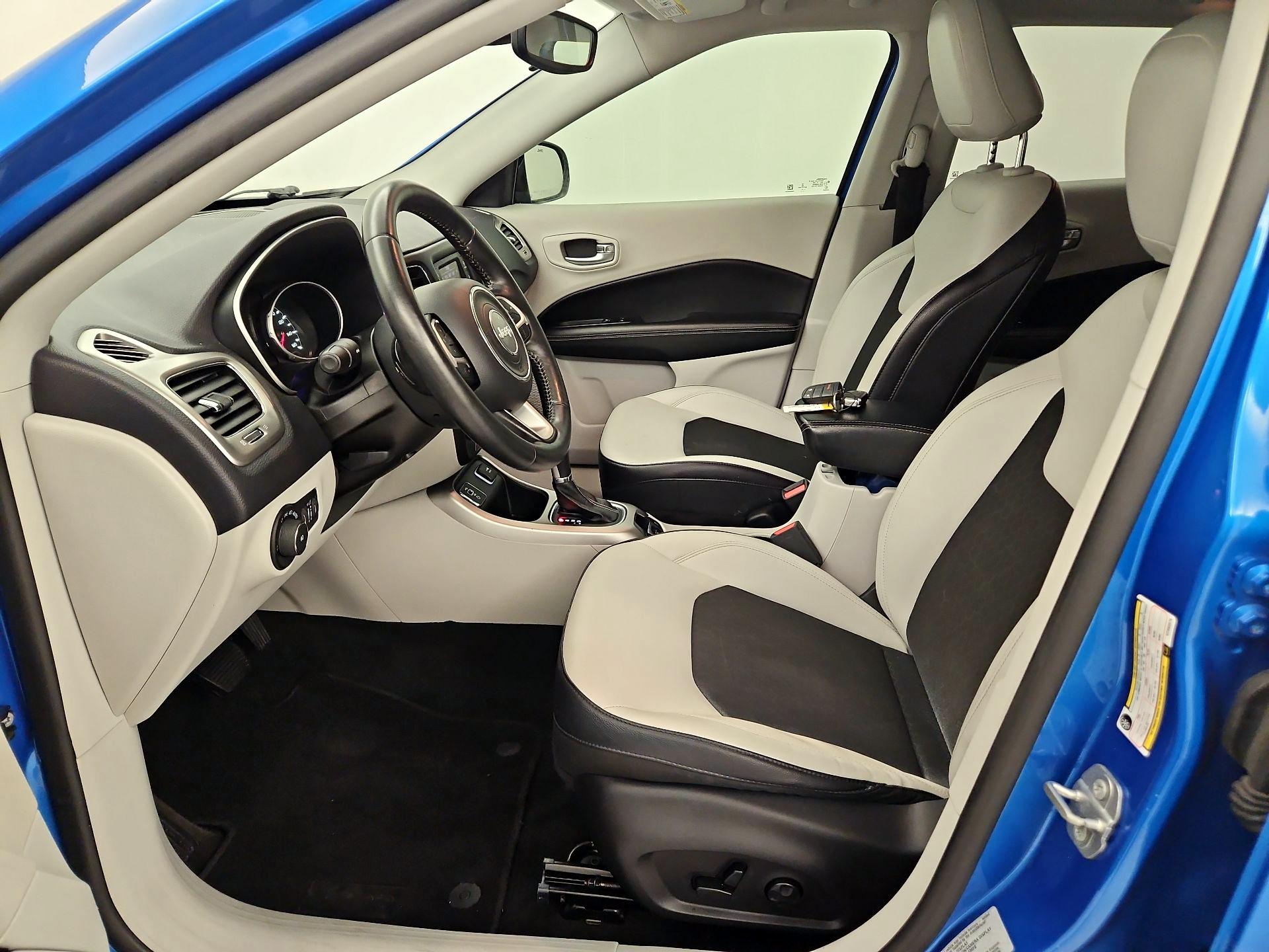 Thumbnail: 2017 Jeep Compass - 11