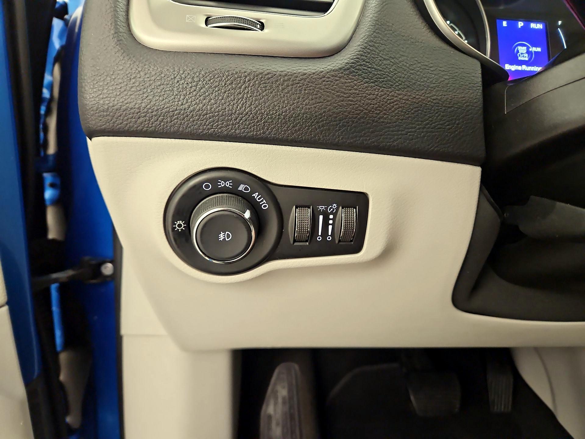 Thumbnail: 2017 Jeep Compass - 13