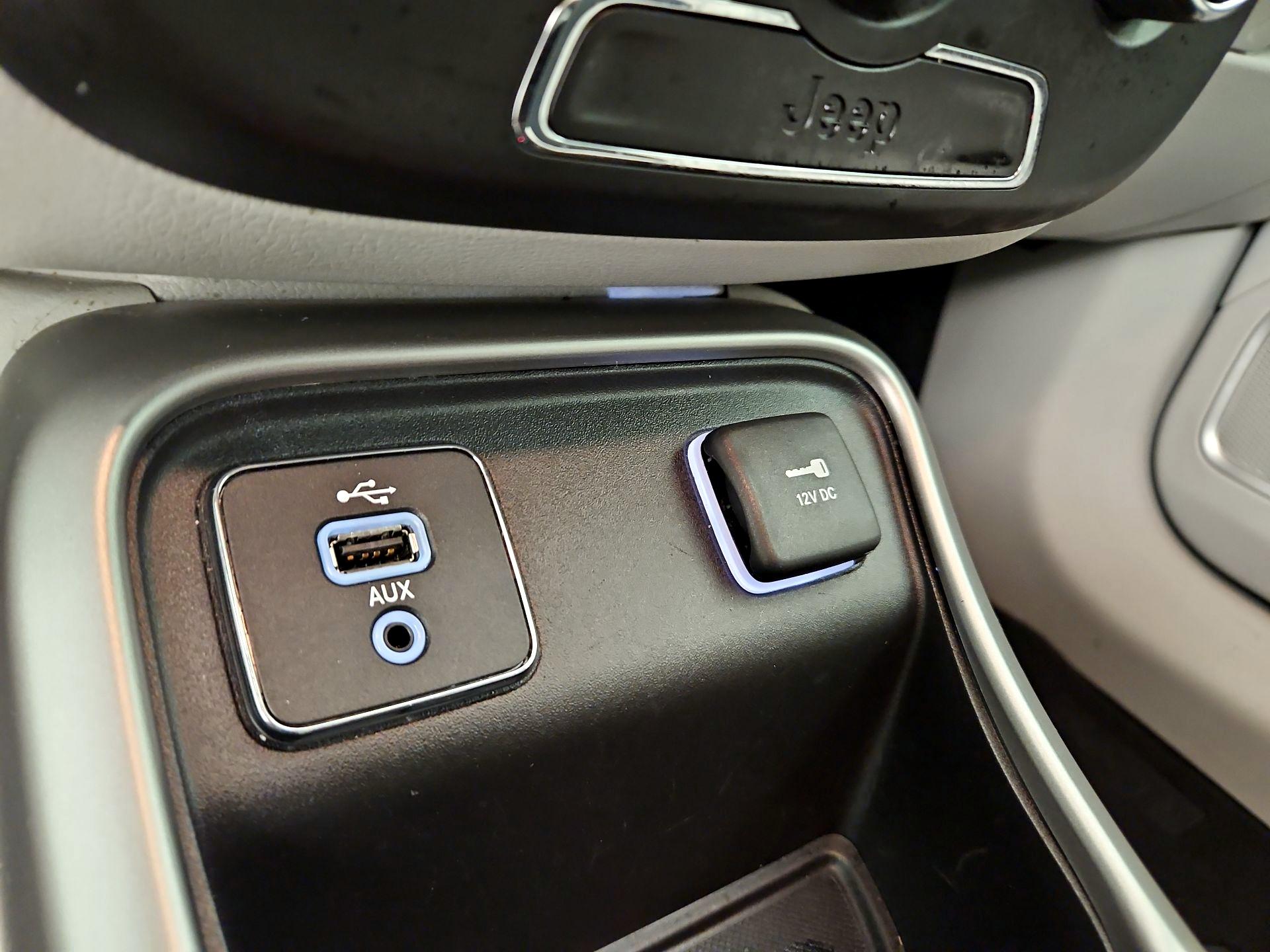 Thumbnail: 2017 Jeep Compass - 18