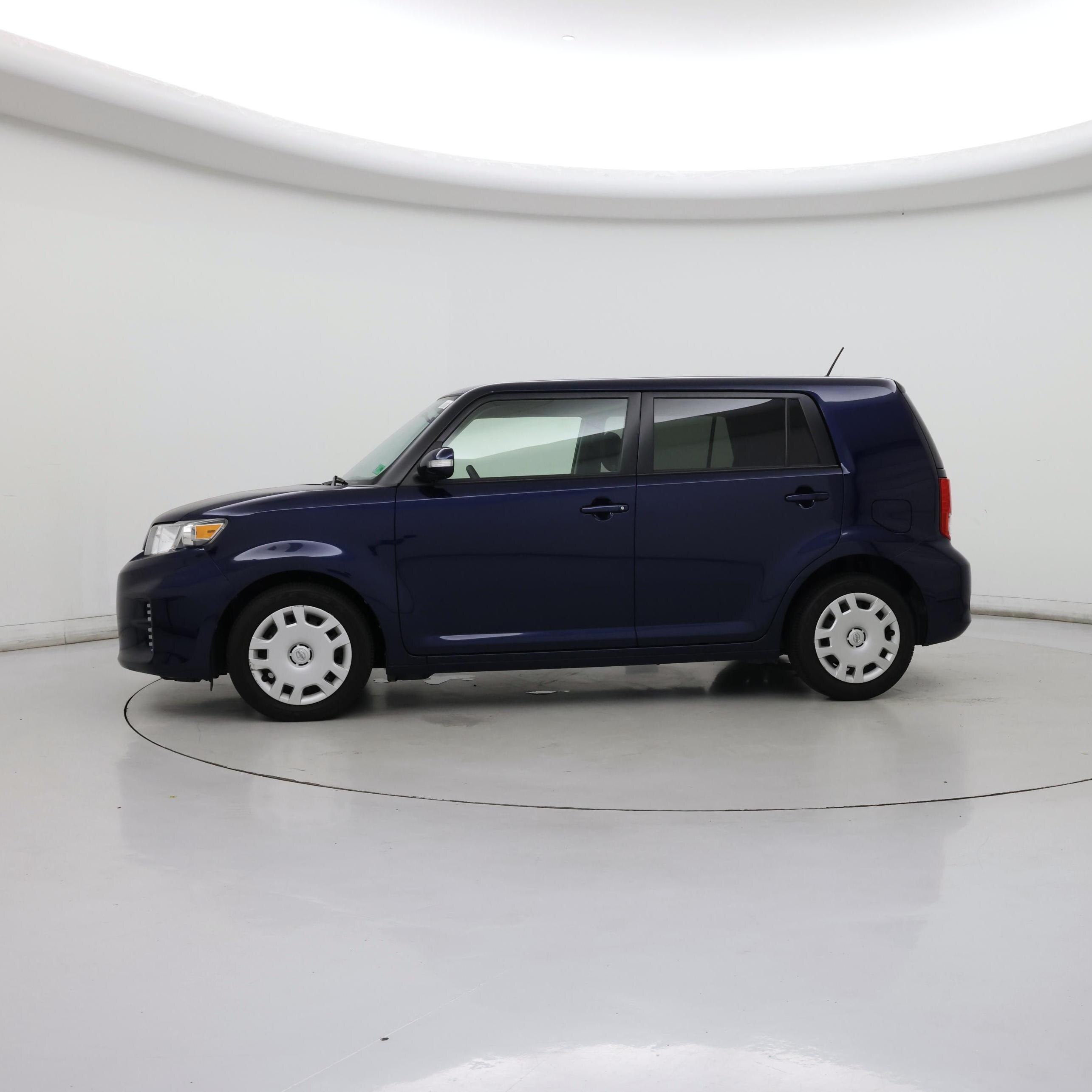 Thumbnail: 2015 Scion xB - 3