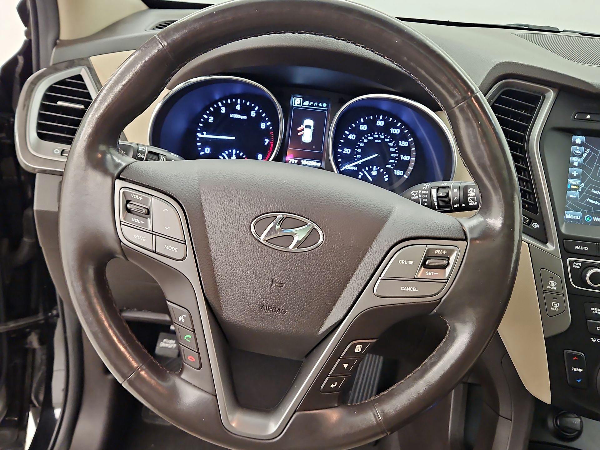 Thumbnail: 2017 Hyundai Santa Fe - 10