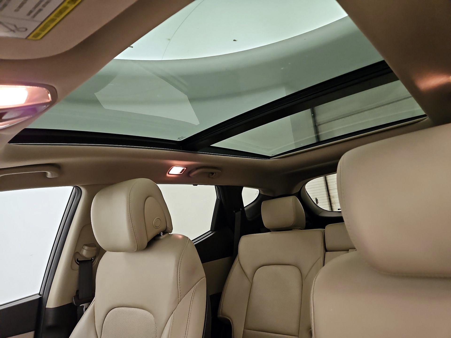 Thumbnail: 2017 Hyundai Santa Fe - 20