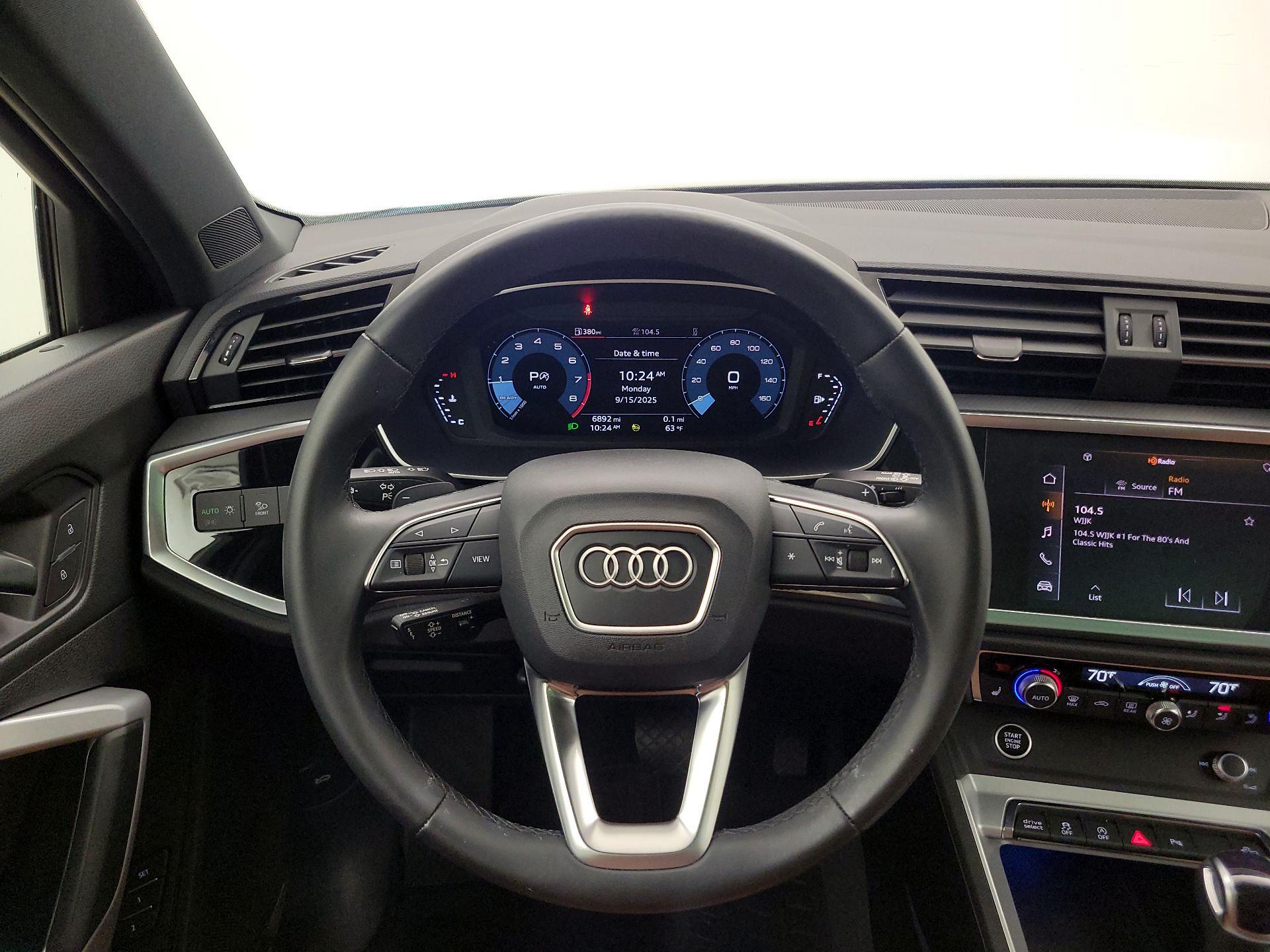 Thumbnail: 2022 Audi Q3 - 10