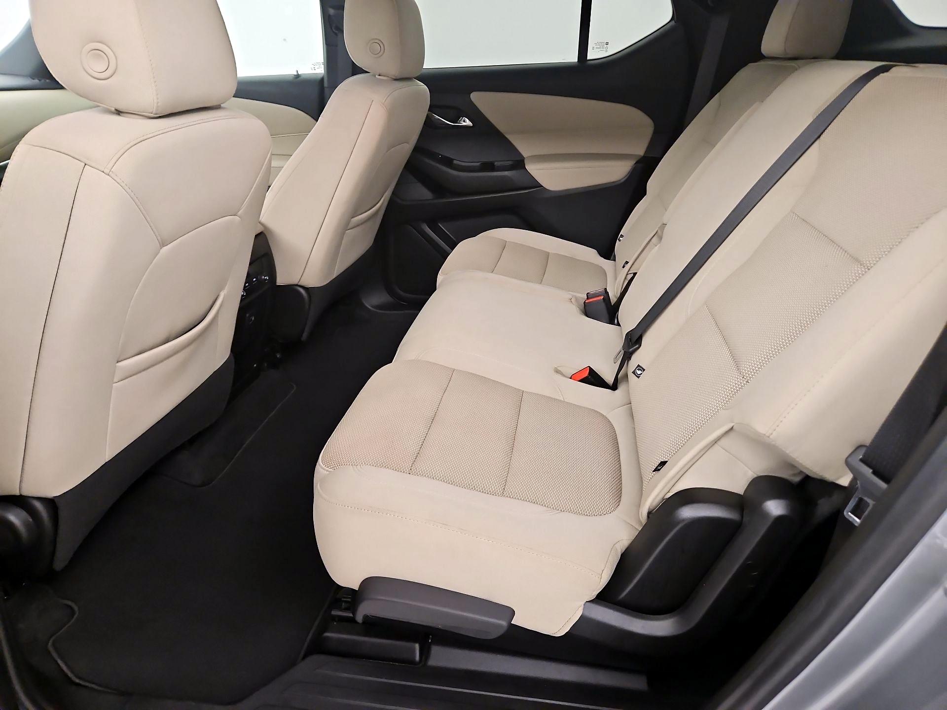 Thumbnail: 2023 Chevrolet Traverse - 19