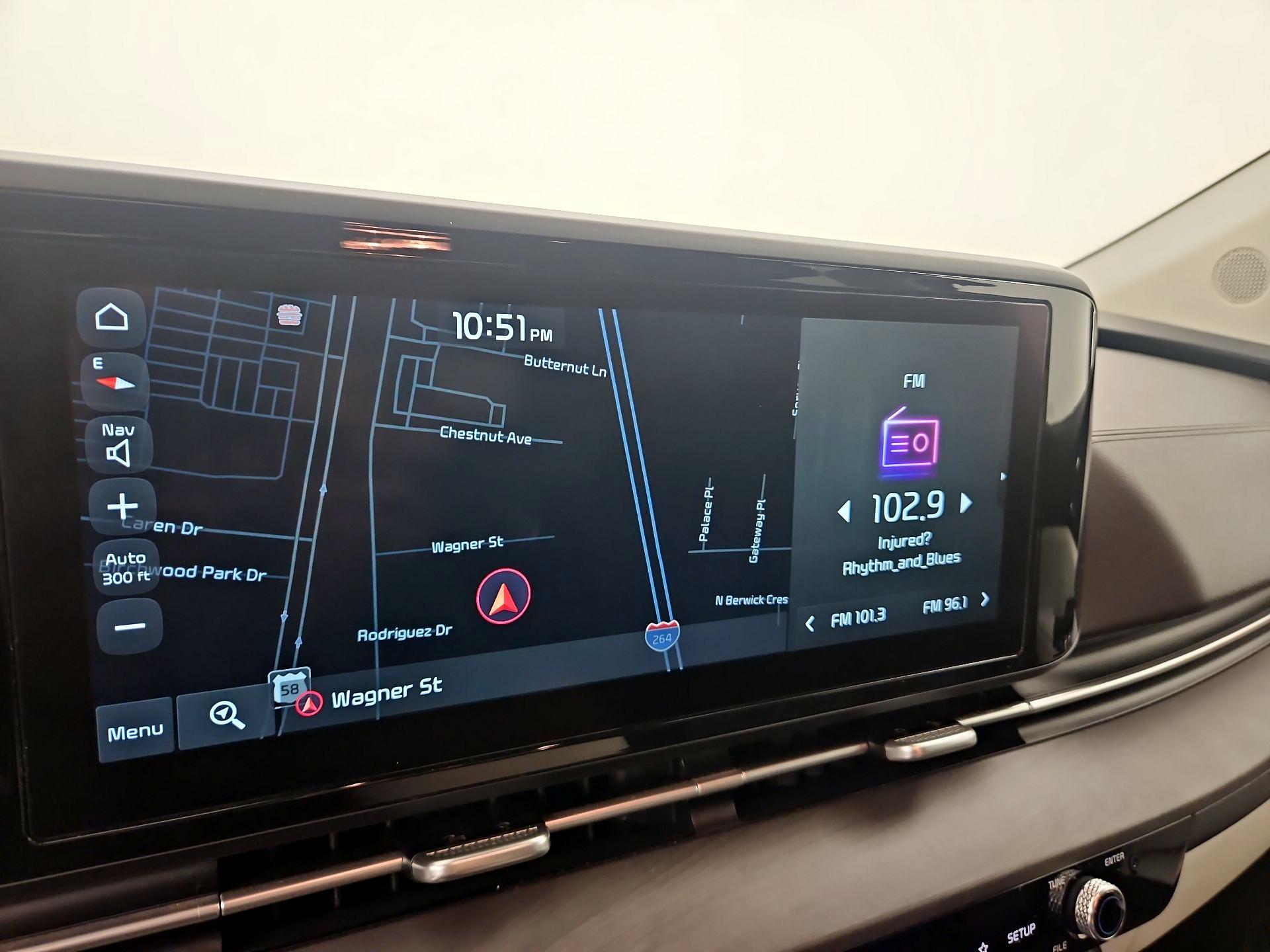 Thumbnail: 2022 Kia Carnival - 14