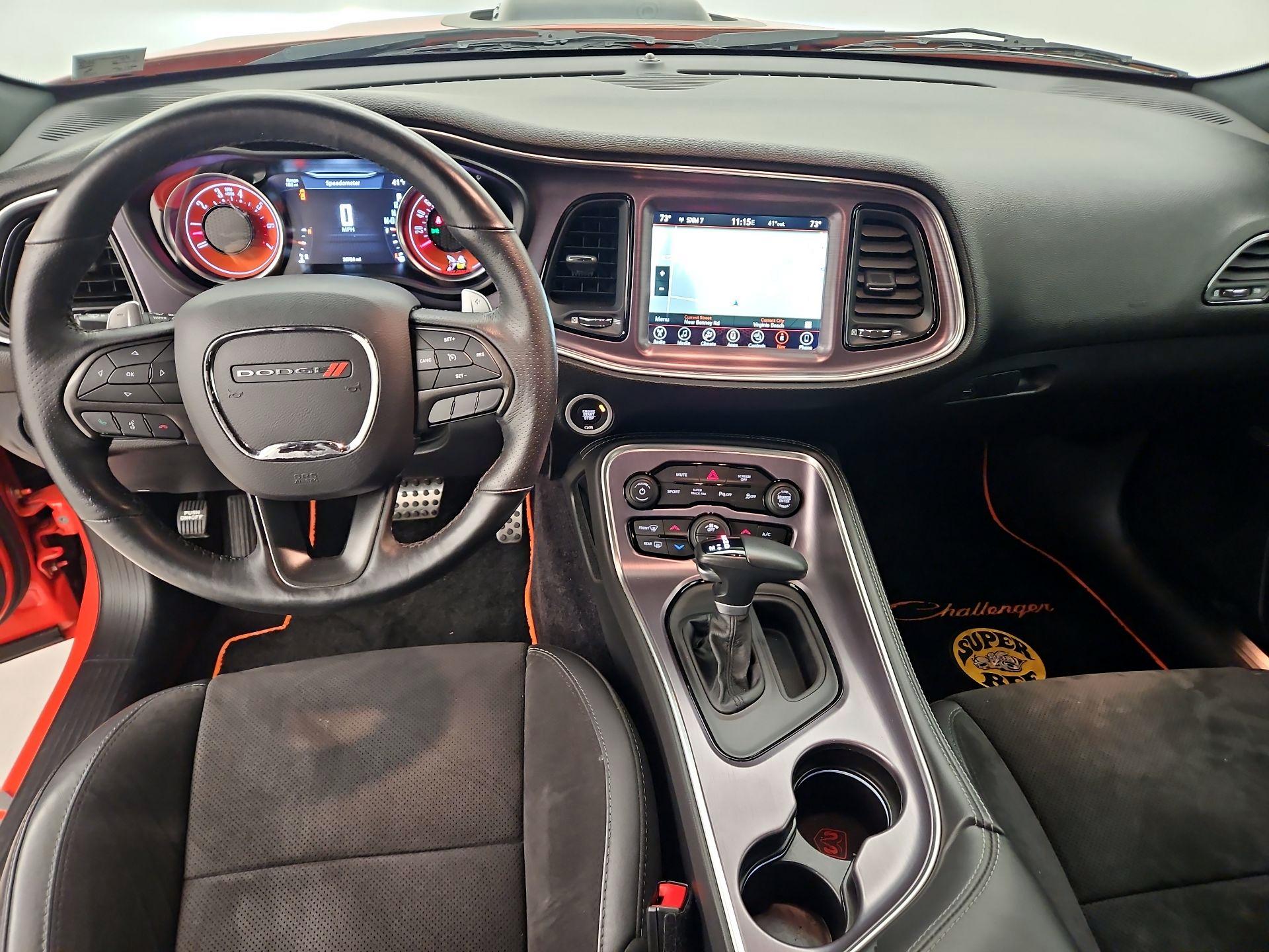 Thumbnail: 2017 Dodge Challenger - 9