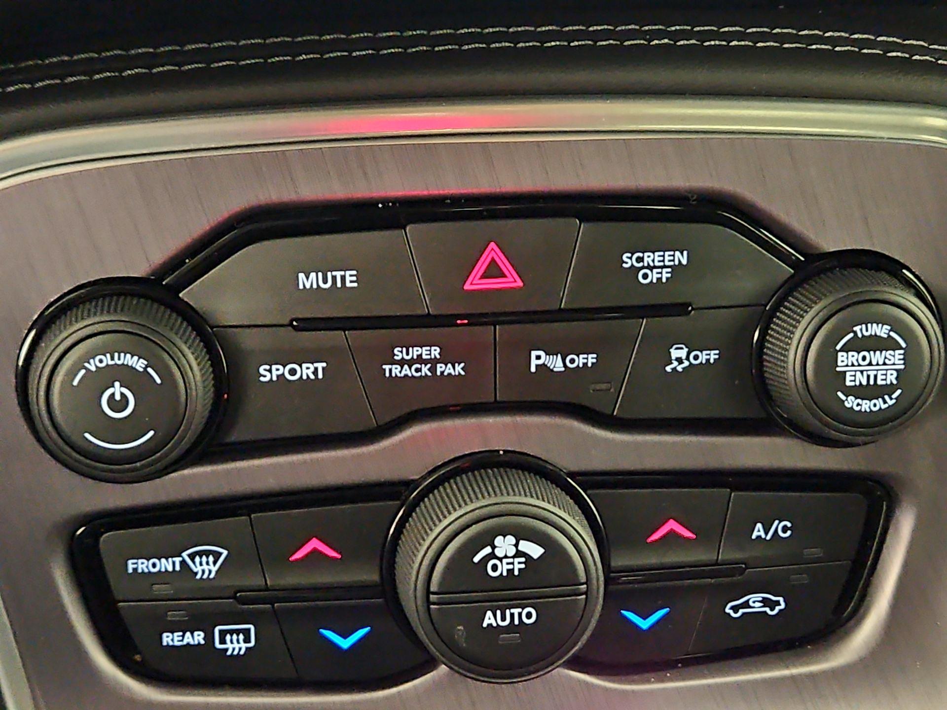 Thumbnail: 2017 Dodge Challenger - 17