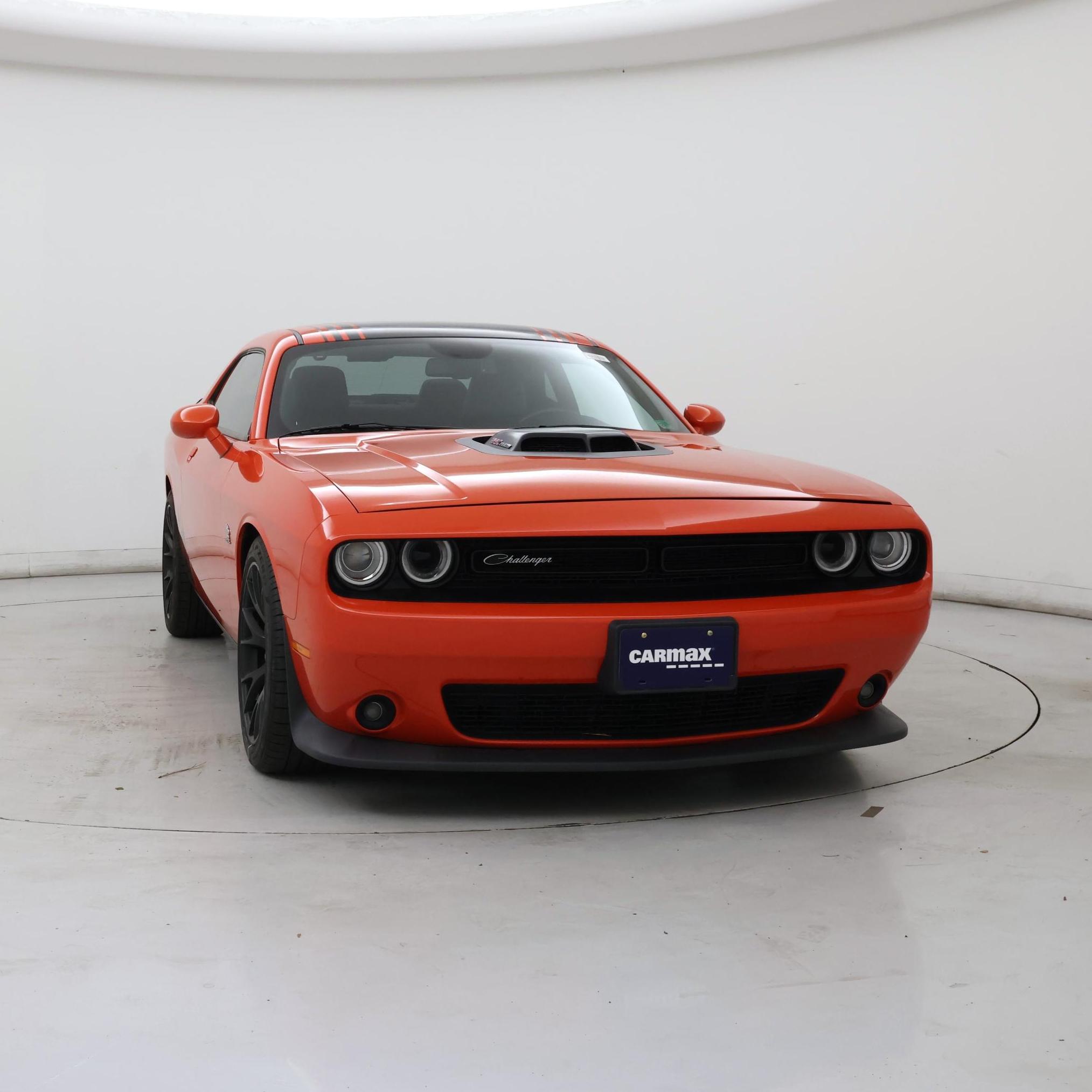 Thumbnail: 2017 Dodge Challenger - 5