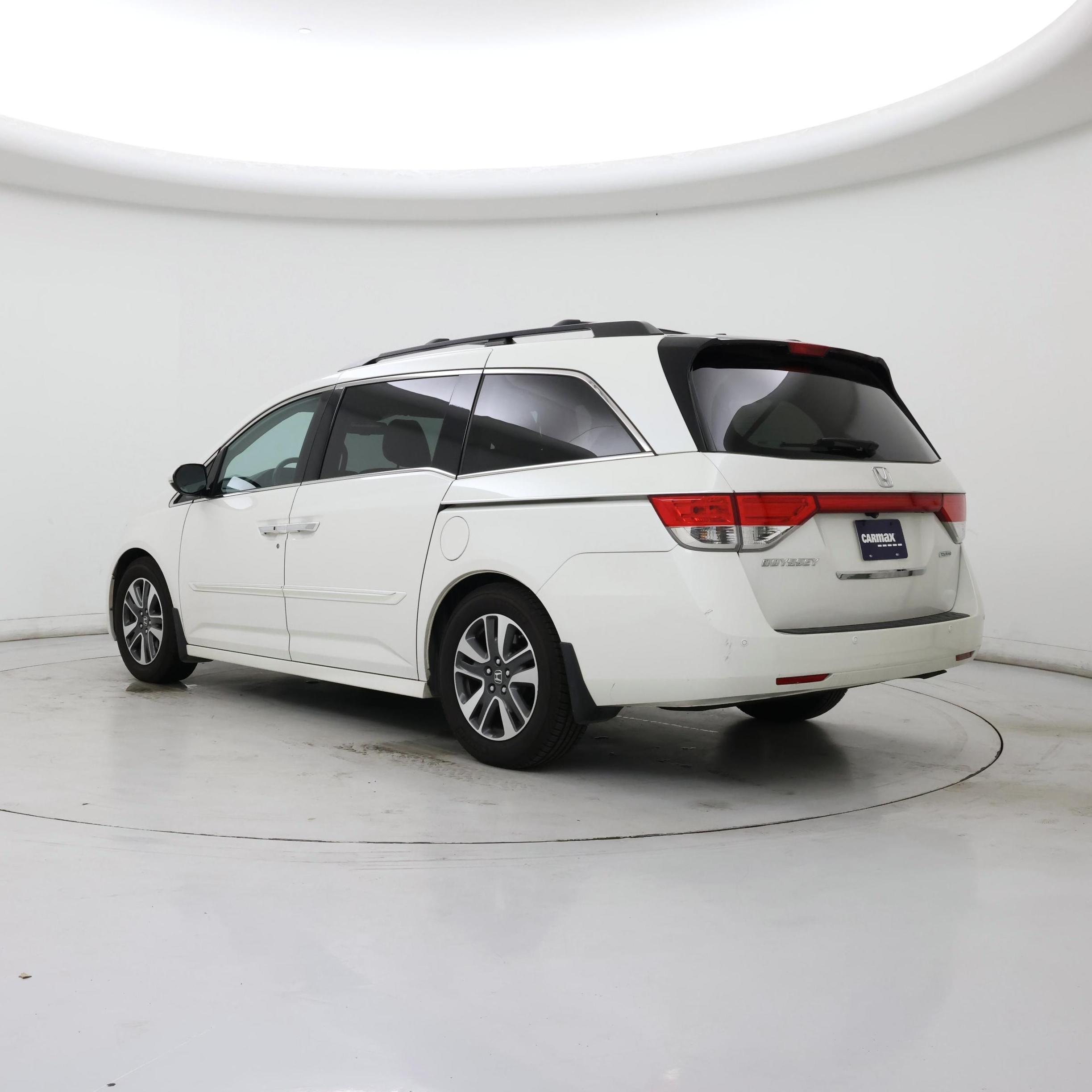 Thumbnail: 2014 Honda Odyssey - 2