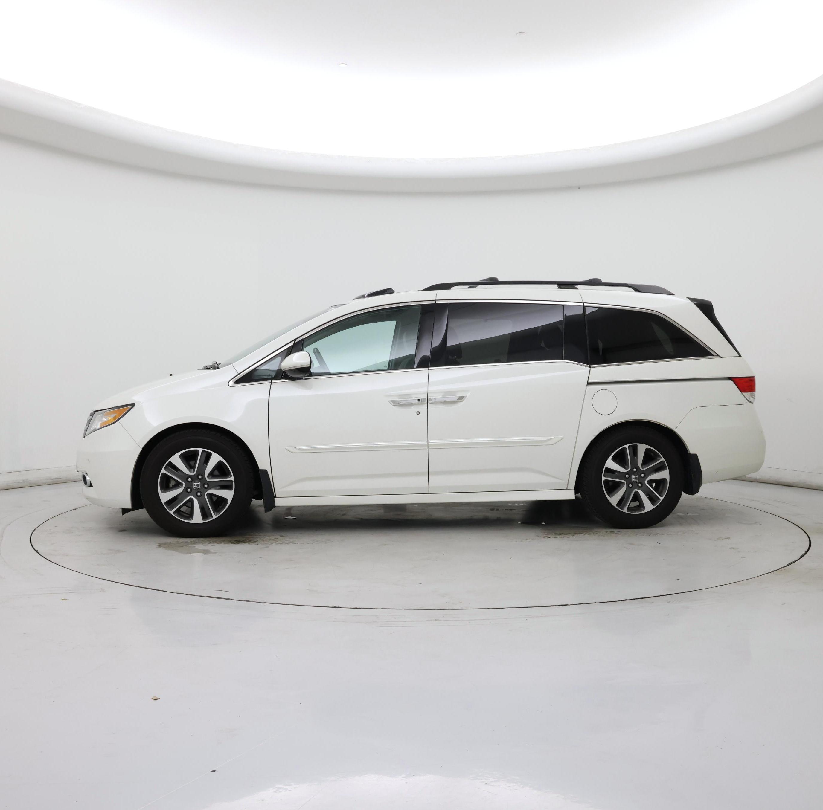 Thumbnail: 2014 Honda Odyssey - 3