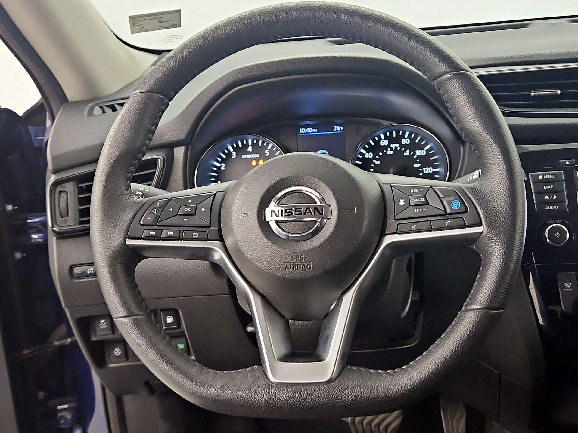 Thumbnail: 2020 Nissan Rogue - 10