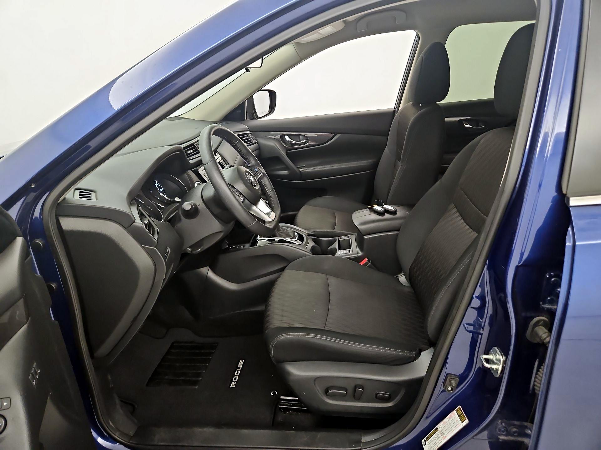 Thumbnail: 2020 Nissan Rogue - 11