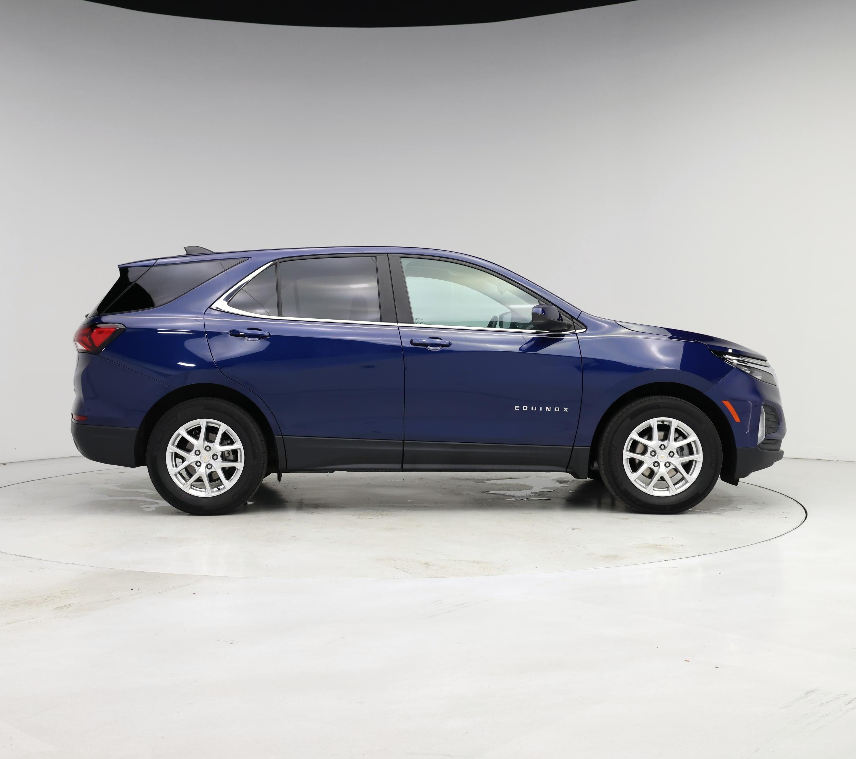 Thumbnail: 2022 Chevrolet Equinox - 7
