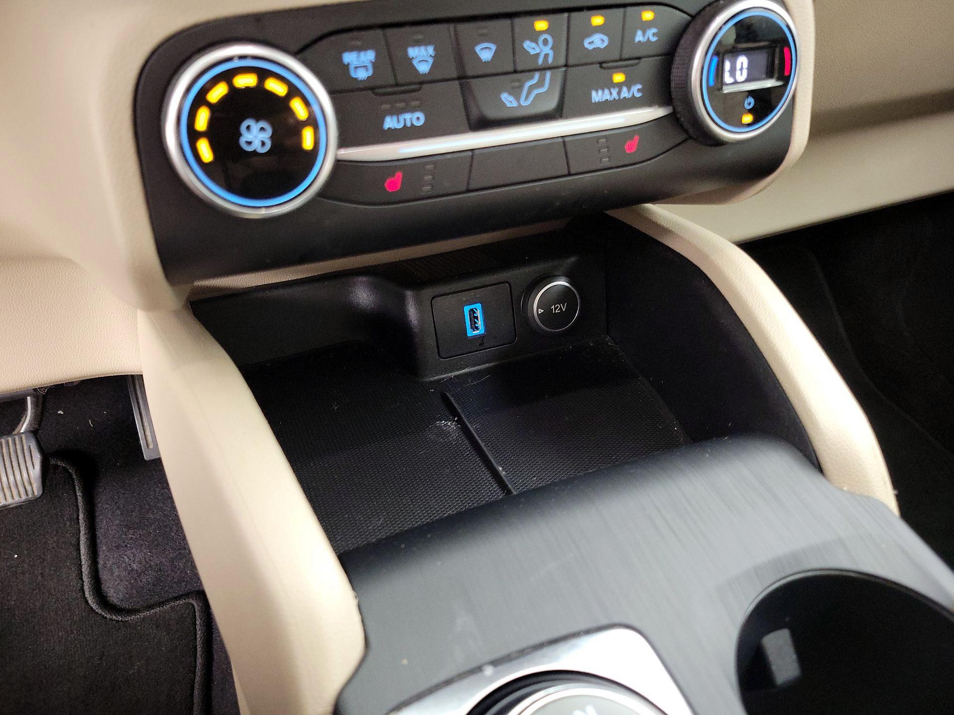 Thumbnail: 2020 Ford Escape - 18