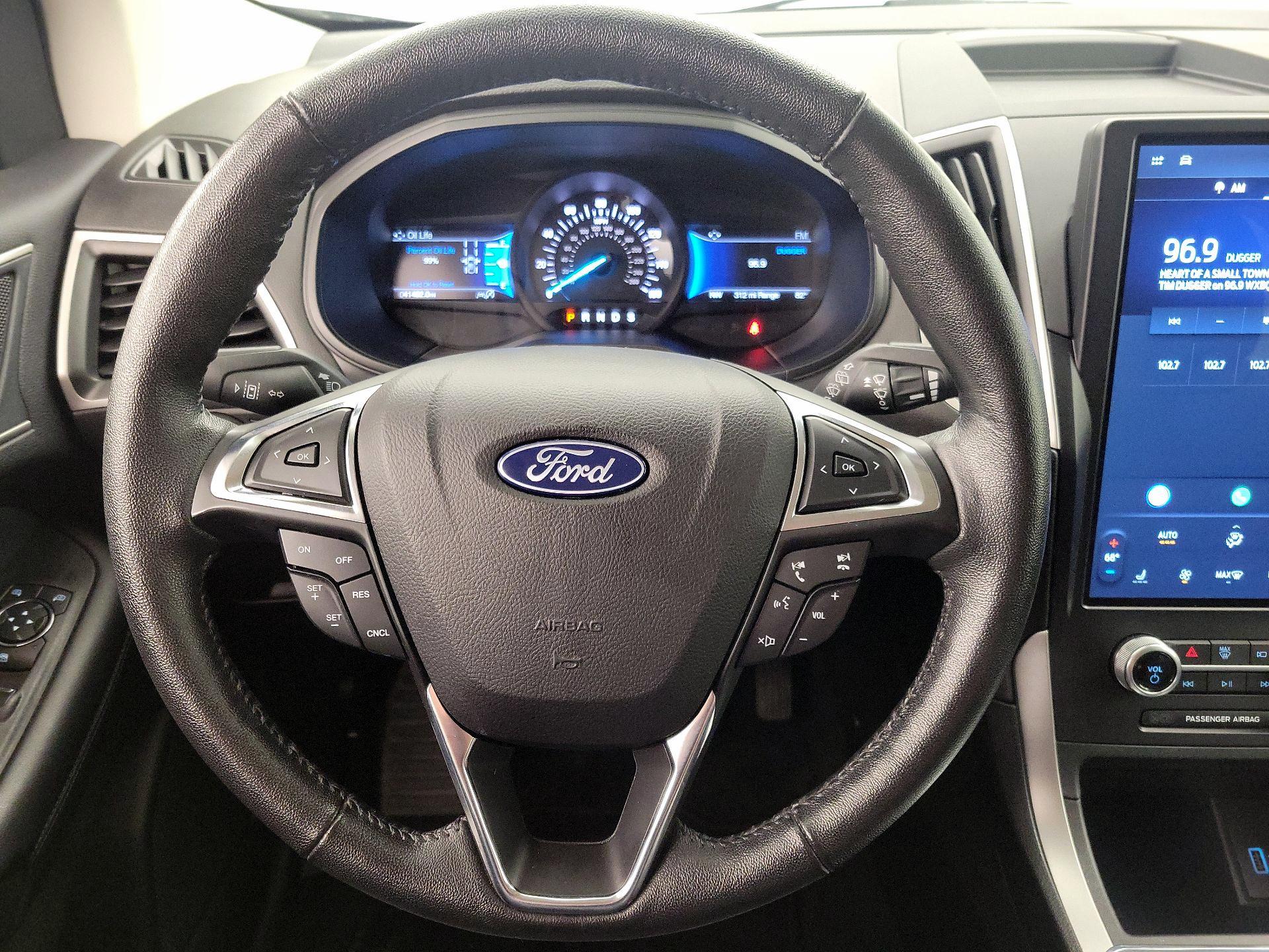 Thumbnail: 2022 Ford Edge - 10