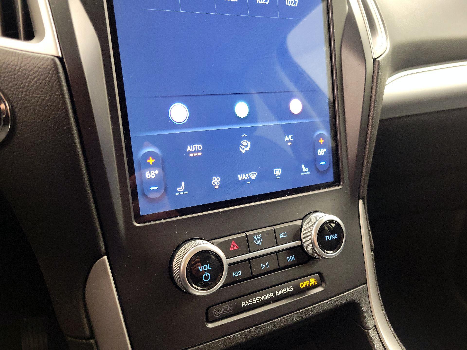 Thumbnail: 2022 Ford Edge - 16