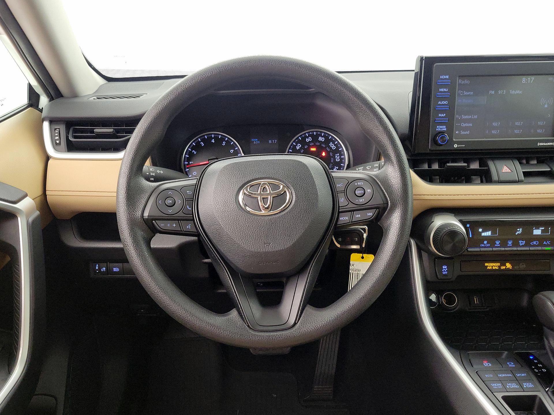 Thumbnail: 2020 Toyota RAV4 - 10