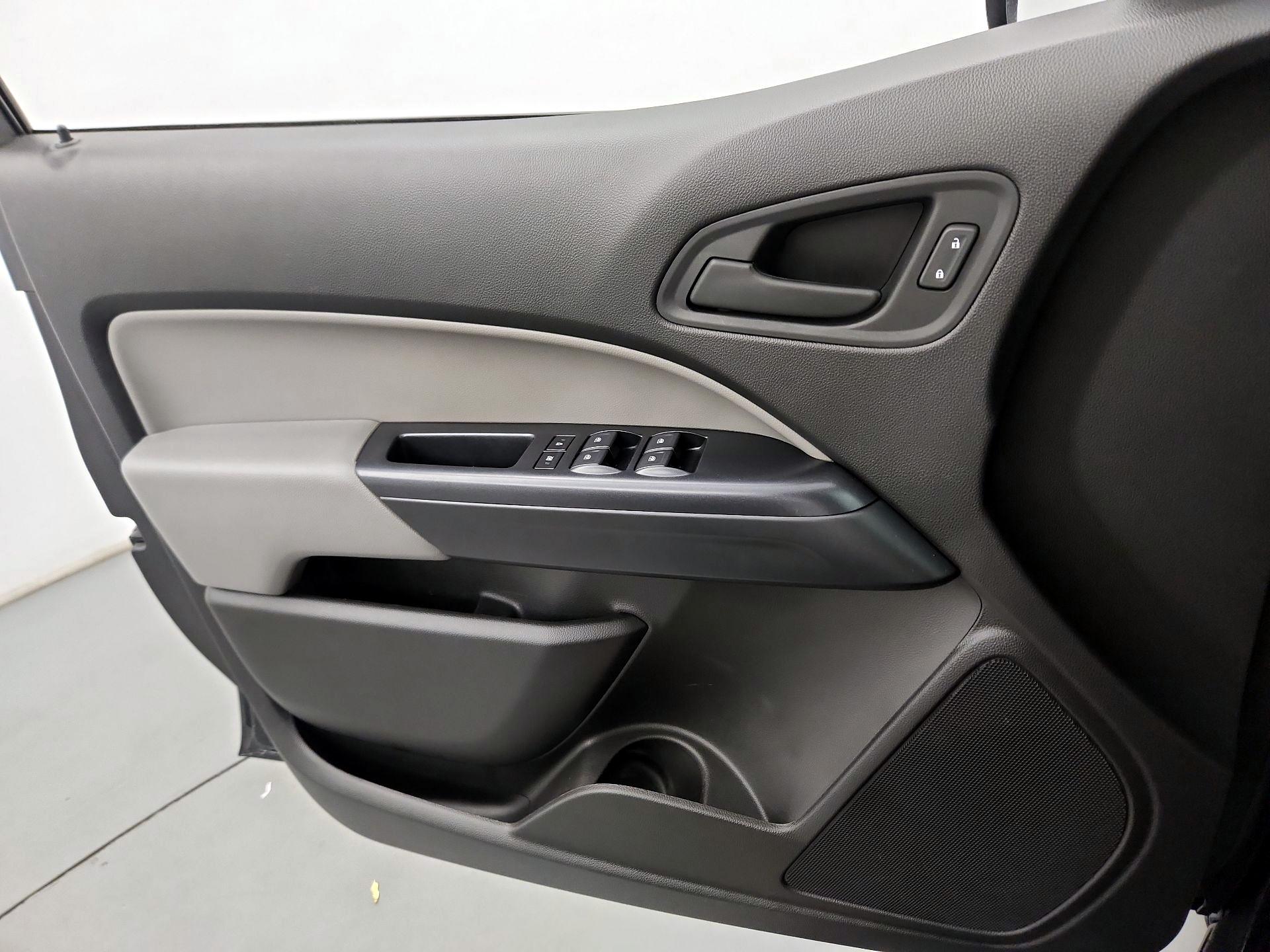 Thumbnail: 2021 Chevrolet Colorado - 12