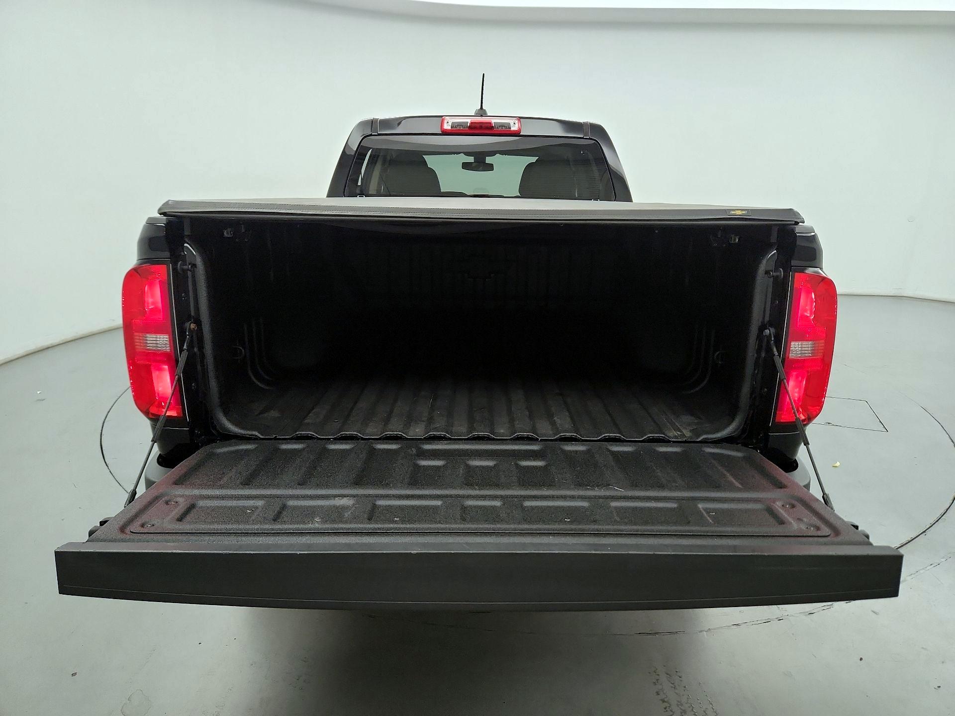 Thumbnail: 2021 Chevrolet Colorado - 20