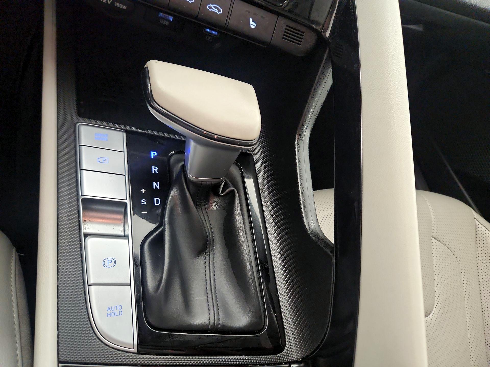 Thumbnail: 2023 Hyundai Elantra - 18