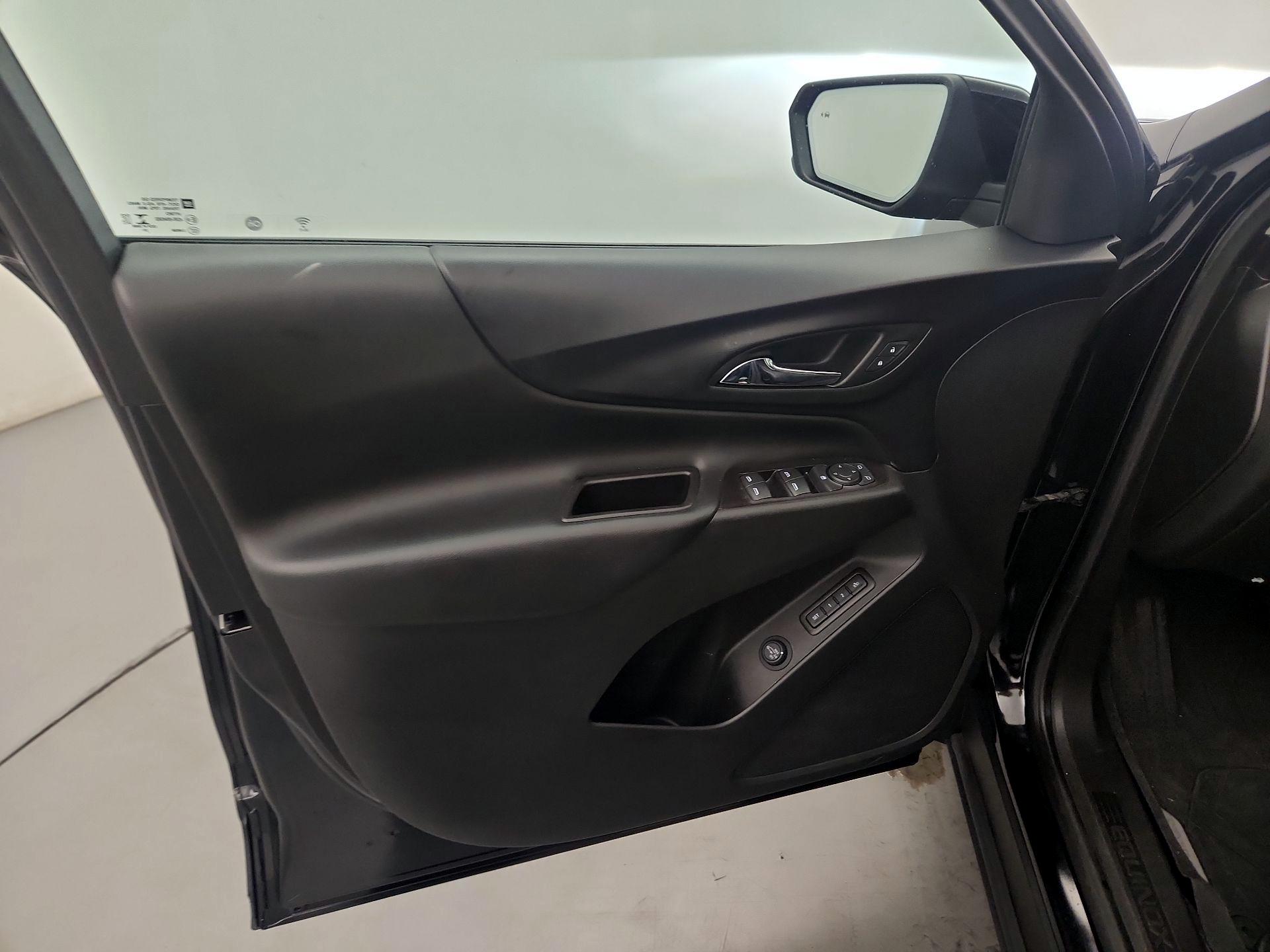 Thumbnail: 2021 Chevrolet Equinox - 12