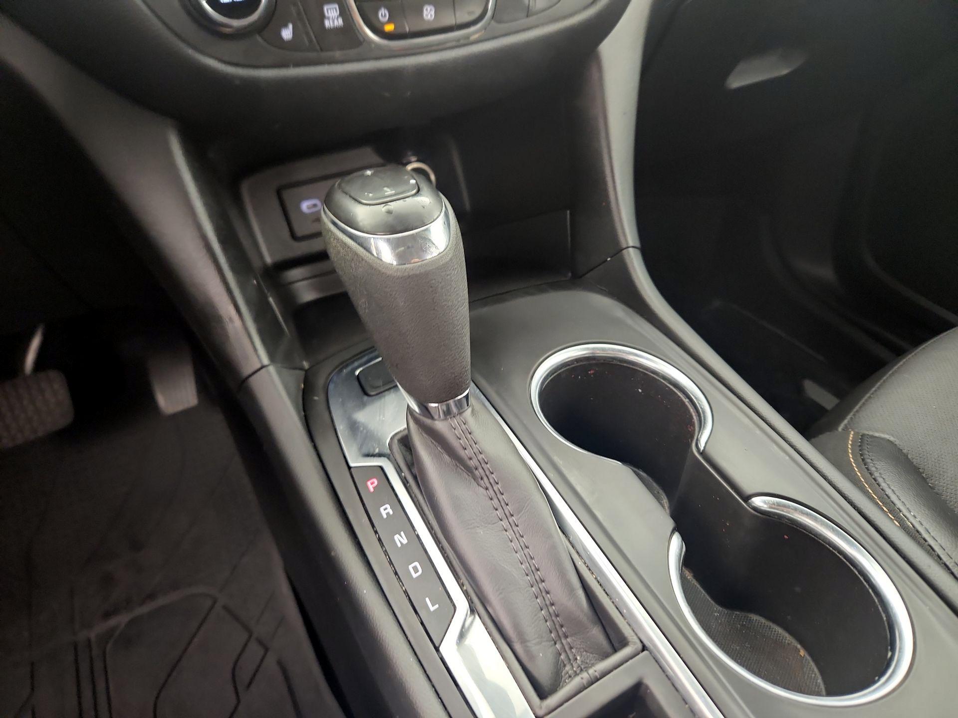Thumbnail: 2021 Chevrolet Equinox - 17