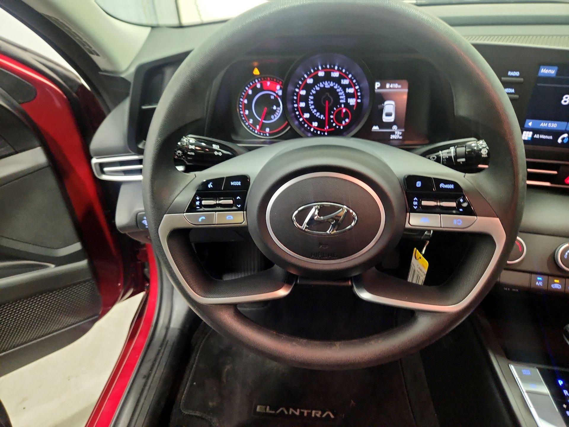 Thumbnail: 2023 Hyundai Elantra - 10