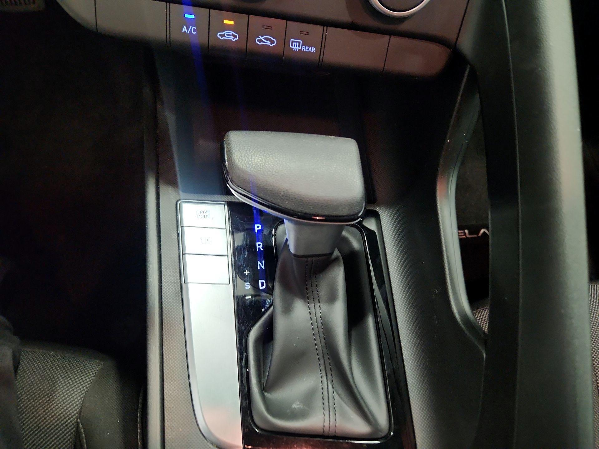 Thumbnail: 2023 Hyundai Elantra - 17