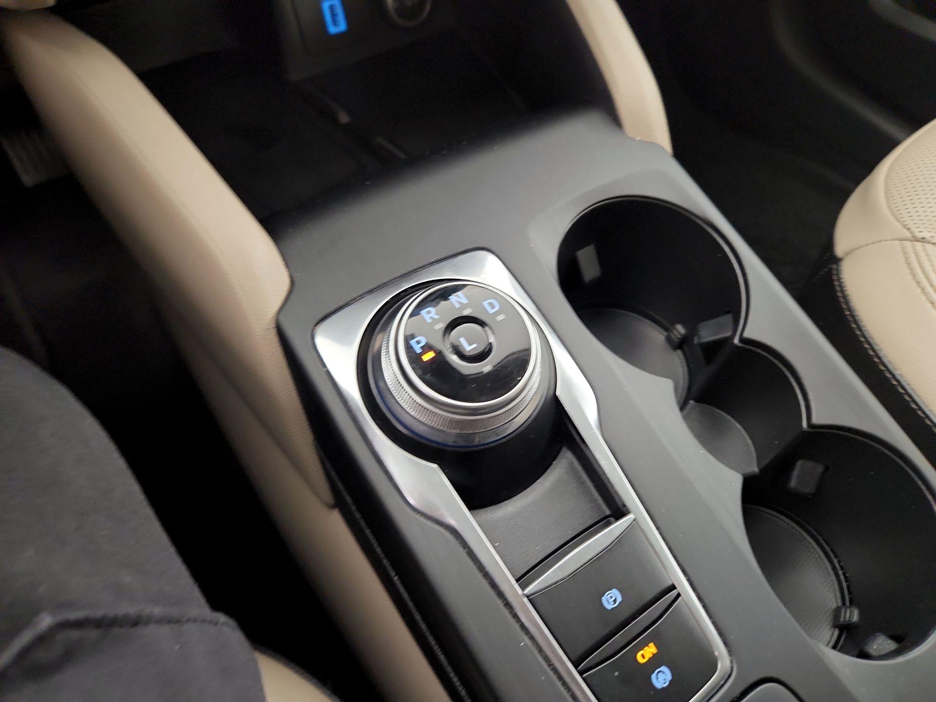 Thumbnail: 2020 Ford Escape - 18