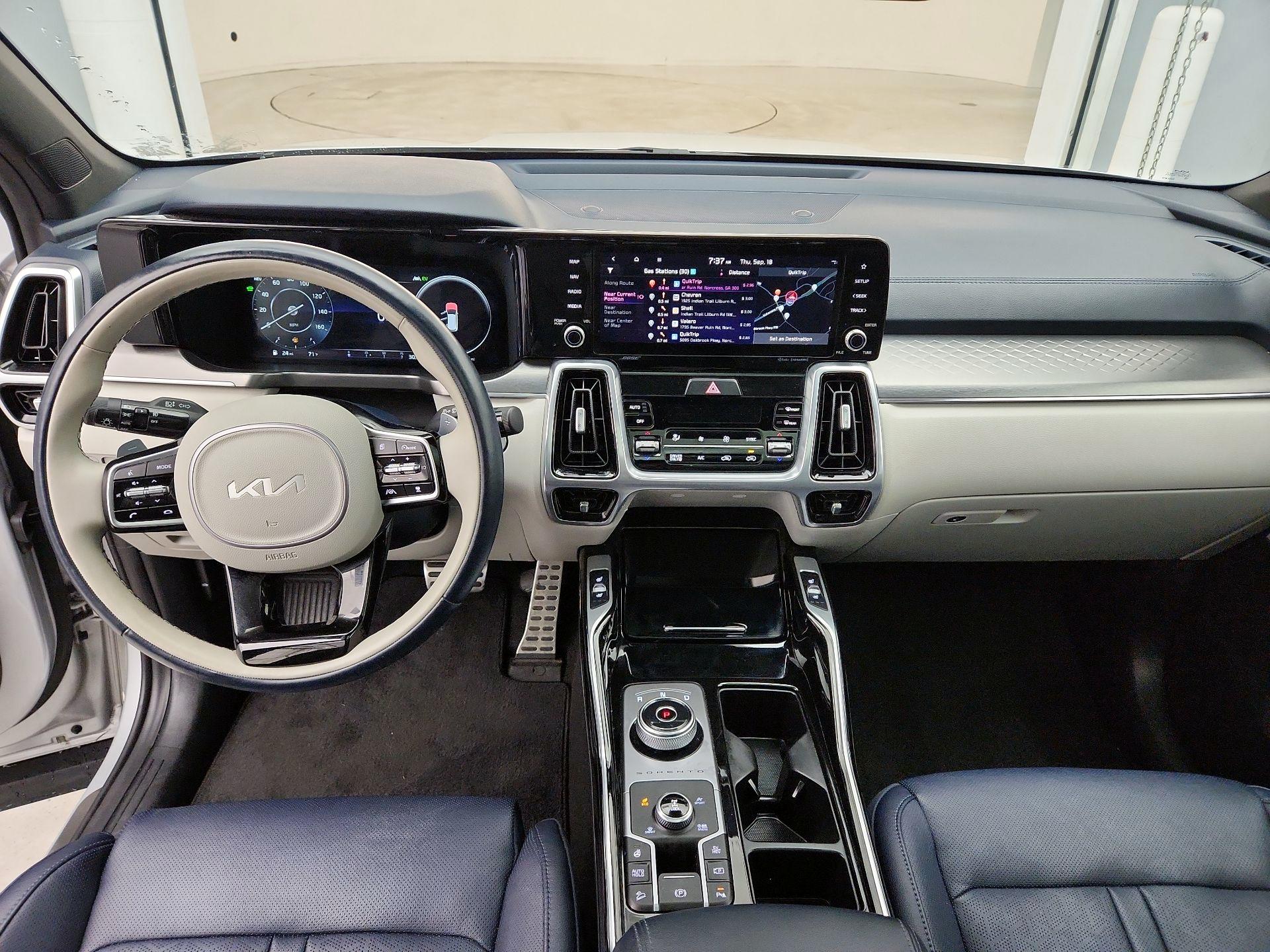 Thumbnail: 2022 Kia Sorento - 9