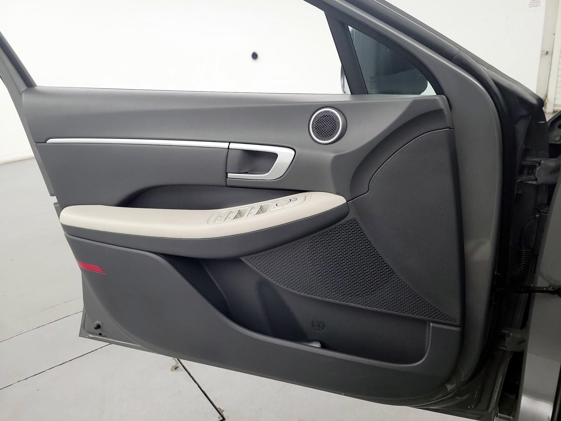 Thumbnail: 2022 Hyundai Sonata - 12
